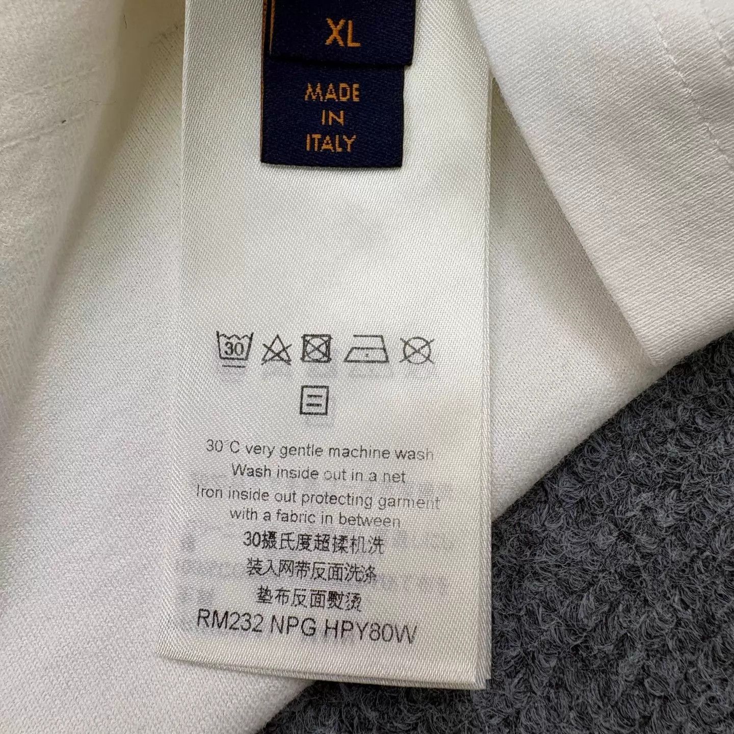 Louis Vuitton LV Room Art T-Shirt XL Italy 100% Cotton Unworn Size US XL / EU 56 / 4 - 6 Thumbnail