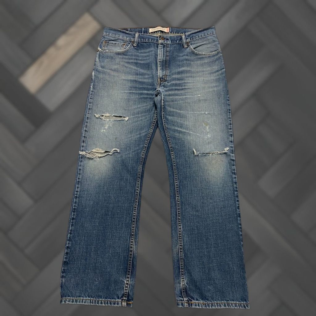 VINTAGE Levi's 505 Straight Jeans Mens 36x30 Blue Distressed Ripped Whiskers 5-Pocket USA 100% Cotton Denim Regular Slim Fit Jeans Shirt?