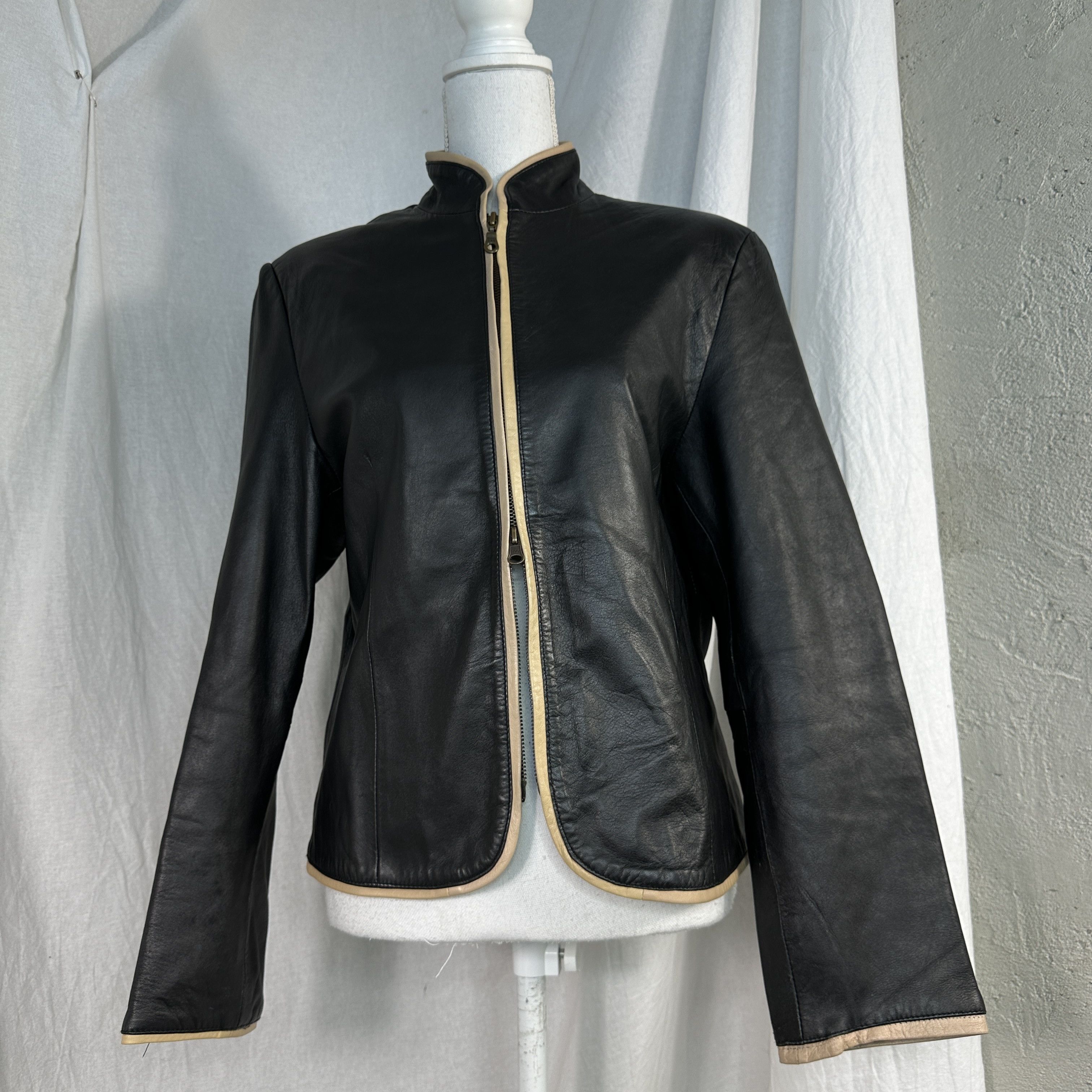 Gianfranco Ferre Gianfranco Ferre Vintage Leather Jacket Size L / US 10 / IT 46 - 8 Thumbnail