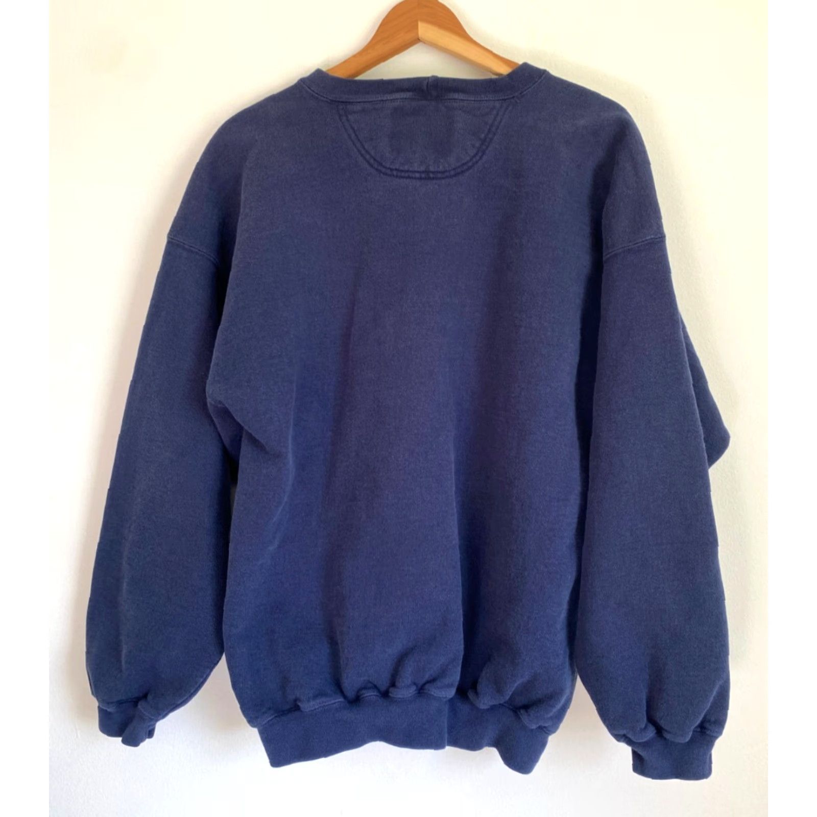 Levi's VINTAGE Levi's Sweatshirt Main Selling Point: Heavyweight Crewneck Navy 90s USA Made Size L Mens Size US L / EU 52-54 / 3 - 2 Thumbnail