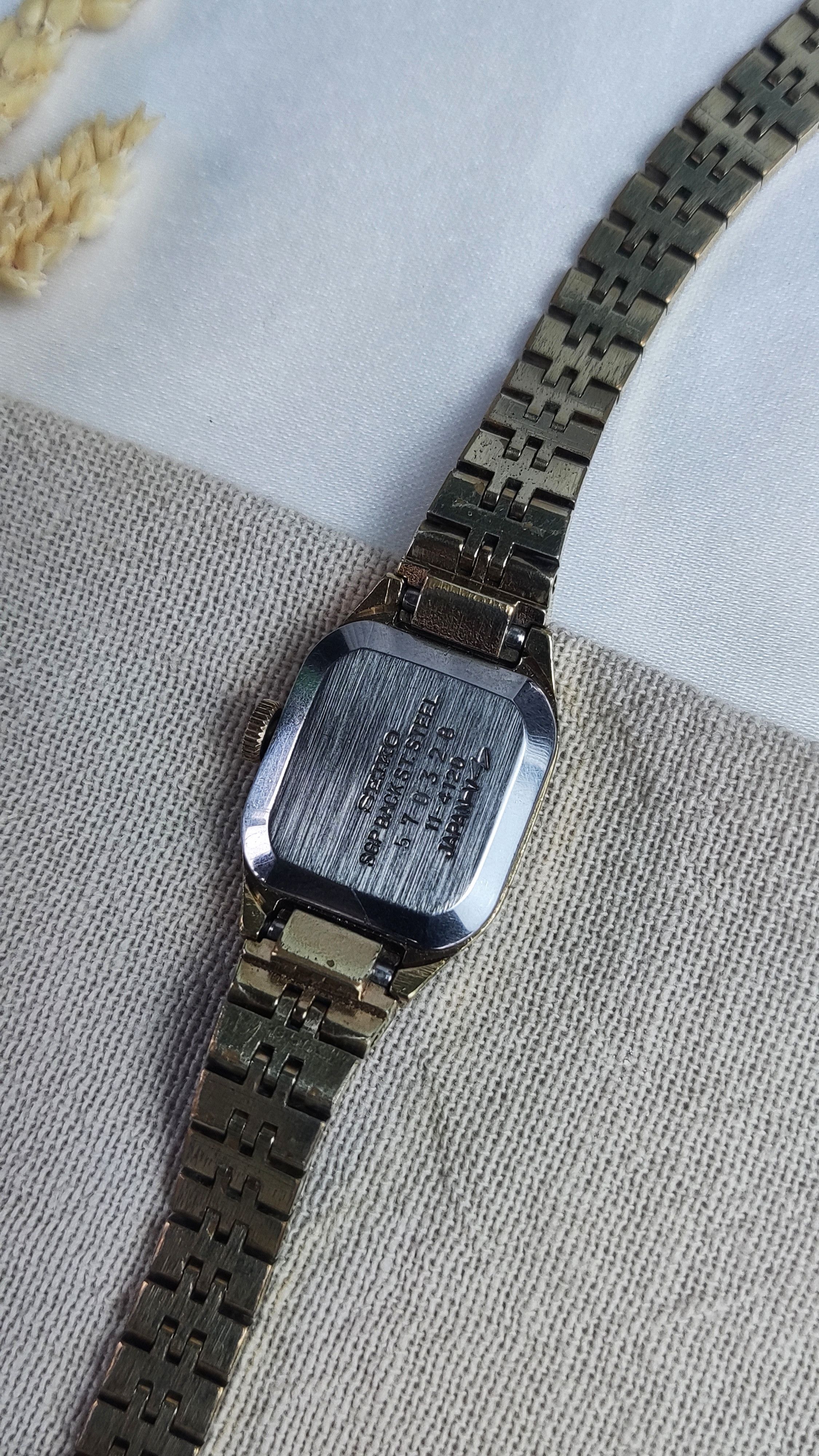 Seiko SEIKO GOLD PLATED TEXTURED DIAL LADIES ✨ Size ONE SIZE - 3 Thumbnail