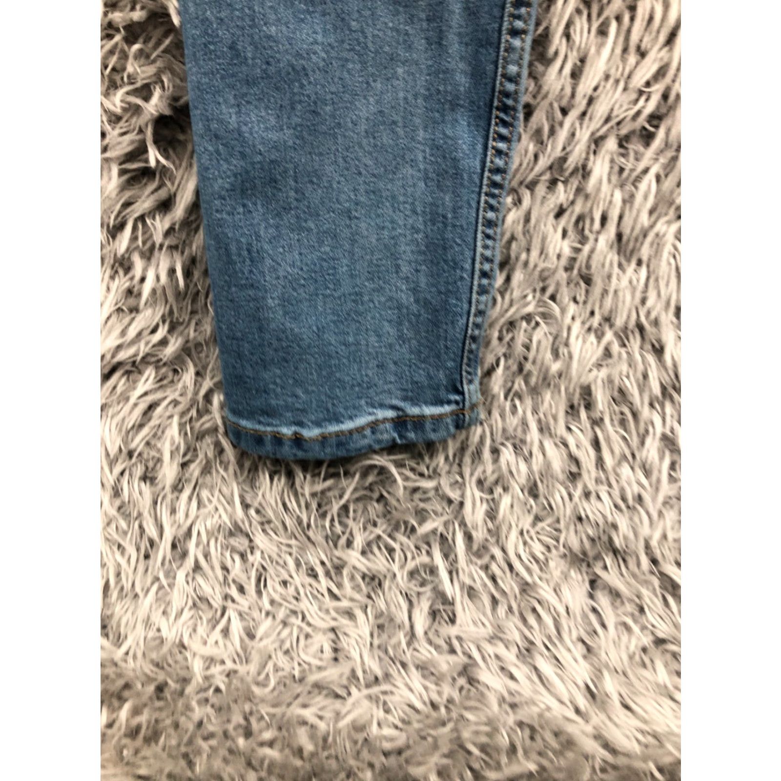 Levi's Levi's 512 Slim Tapered Jeans Mens 28x30 Slim Mid Blue Denim 5-Pocket Classic Modern Leather/Logo Detail? Size US 28 / EU 44 - 7 Thumbnail