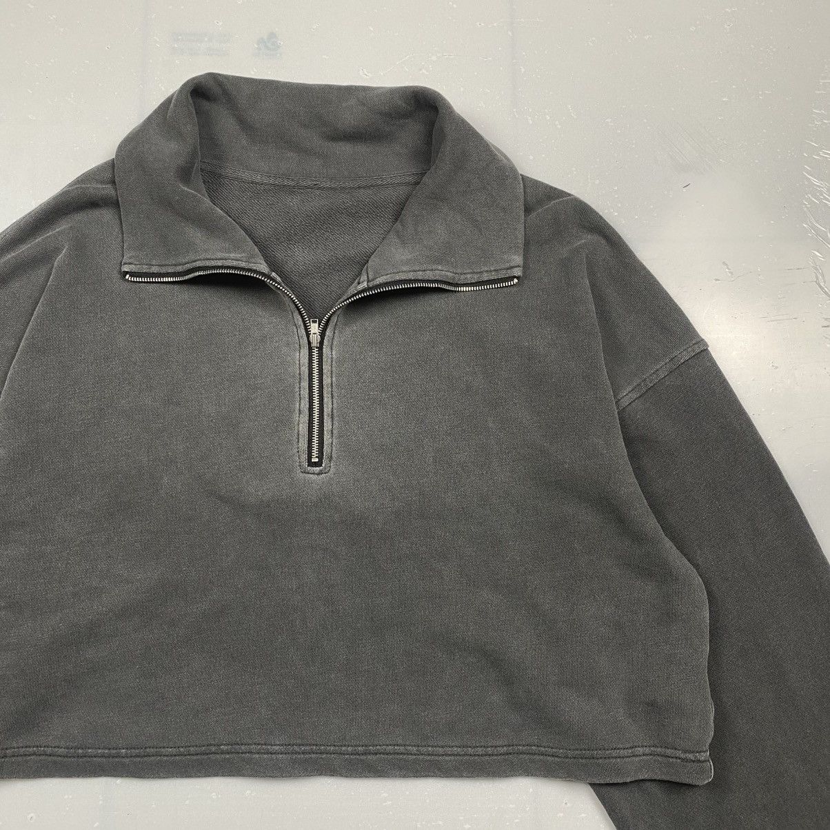 Japanese Brand Blank Washed Grey Quarter Zip Crop Sweatshirt Size M / US 6-8 / IT 42-44 - 2 Thumbnail