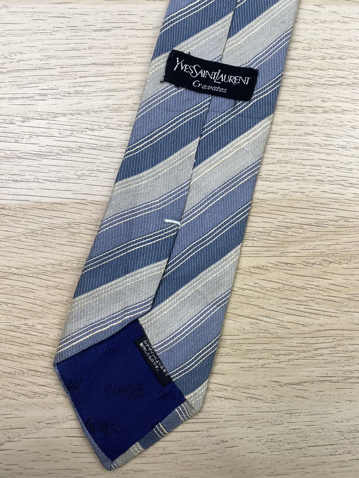 Vintage Yves Saint Laurent Silk Tie T68 Size ONE SIZE - 4 Thumbnail
