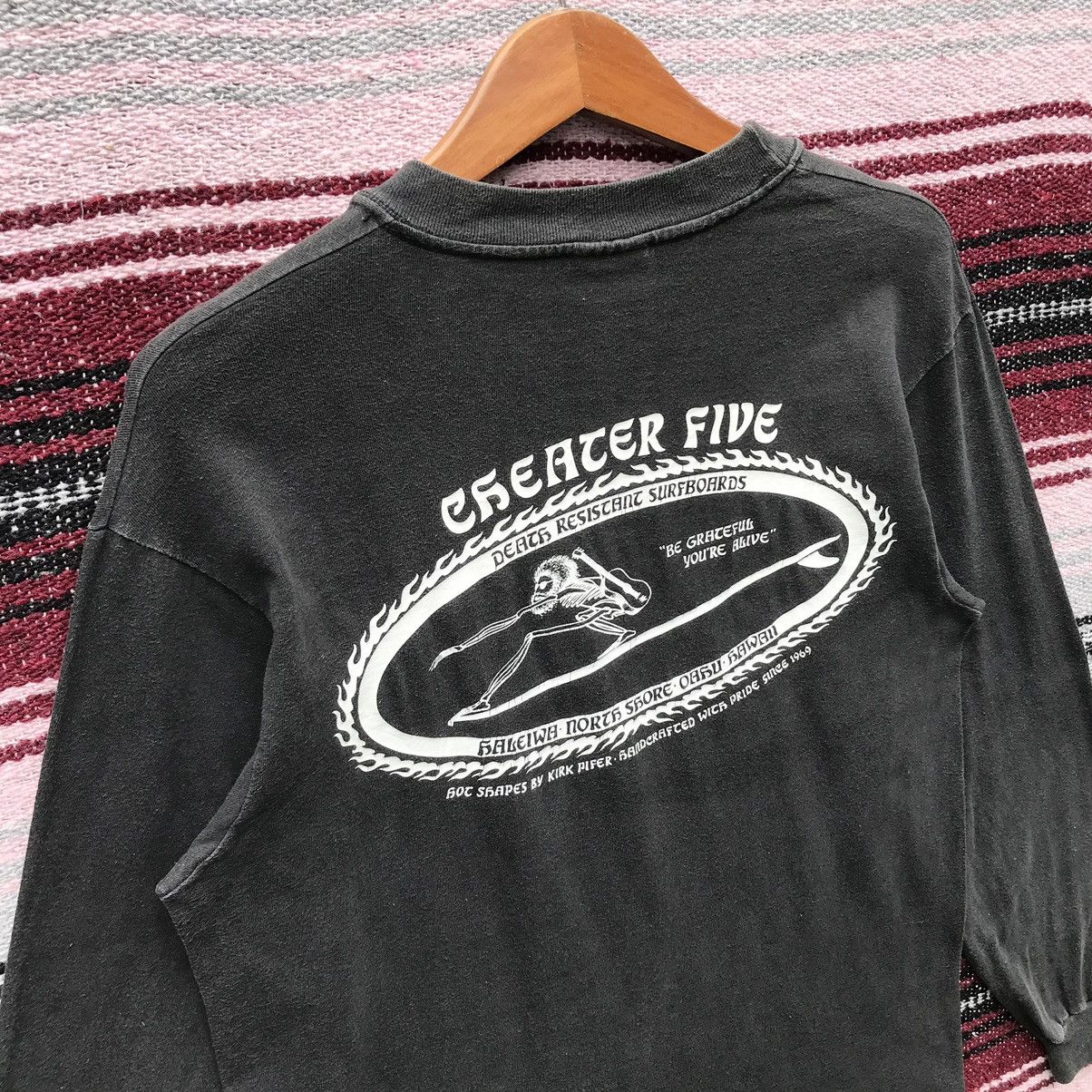Vintage Y2K Vintage Cheater Five Surfboards Tee Long Sleeve SunFaded Size US M / EU 48-50 / 2 - 5 Thumbnail