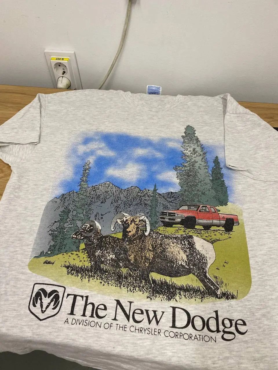 Vintage Vintage Racing Dodge USA T Shirt Size US XL / EU 56 / 4 - 2 Thumbnail