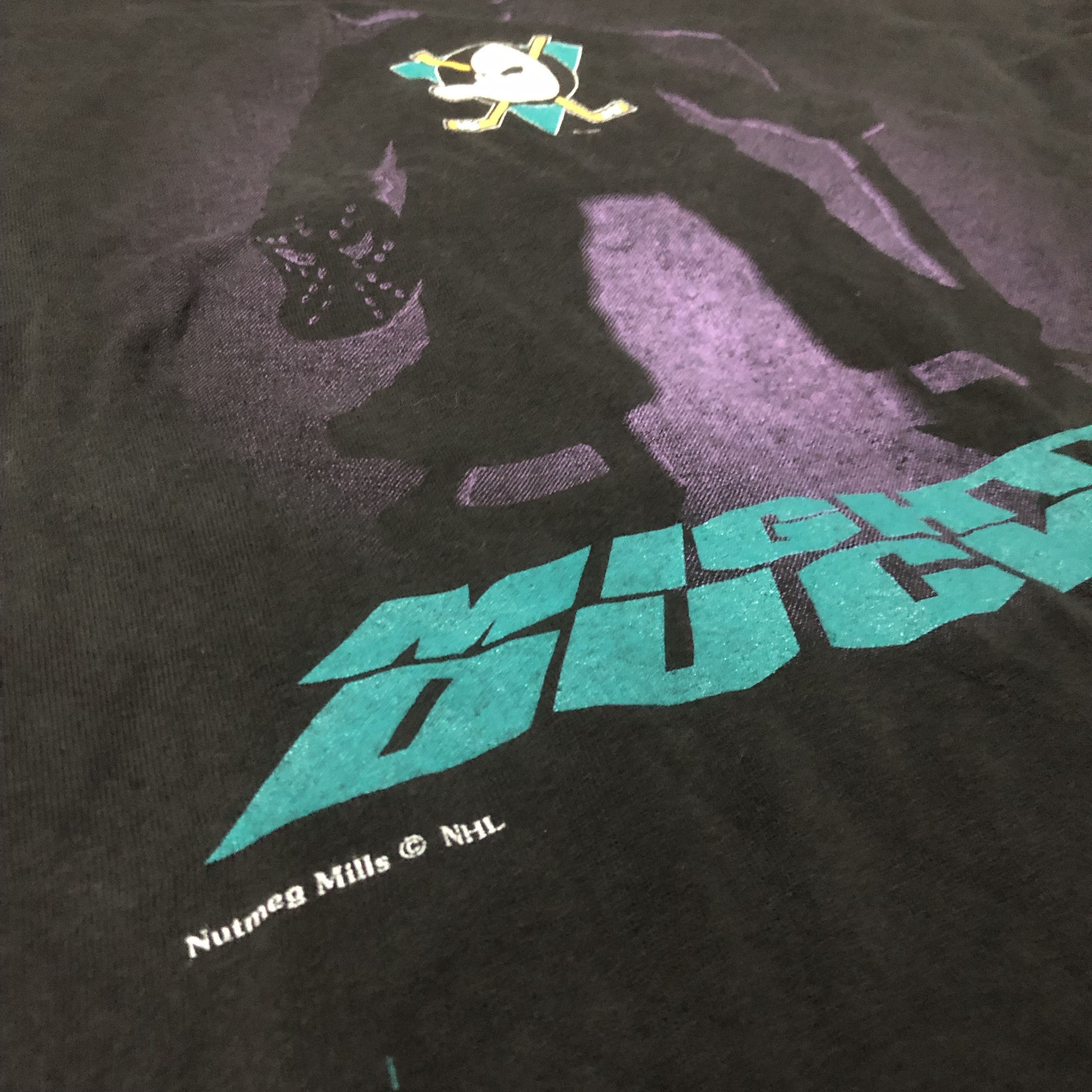 Nutmeg Vintage 90s Nutmeg Mills Mighty Ducks NHL Hockey t shirt Size US M / EU 48-50 / 2 - 2 Thumbnail