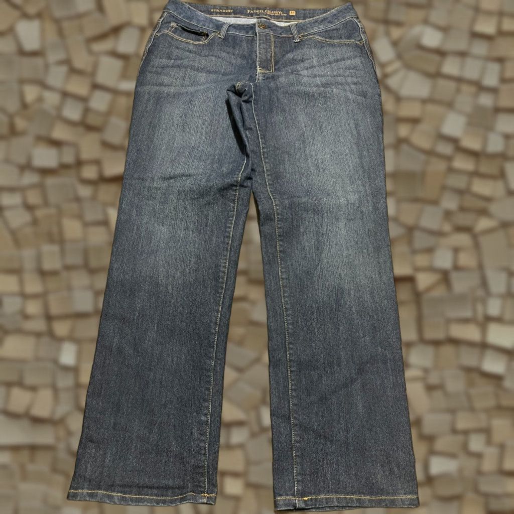Faded Glory Faded Glory Jeans Women’s 16A Blue Denim Straight Leg Pockets Jeans Regular Inseam 30.5 in Vintage No Gender Women Size 38" / US 16 / IT 52 - 1 Thumbnail
