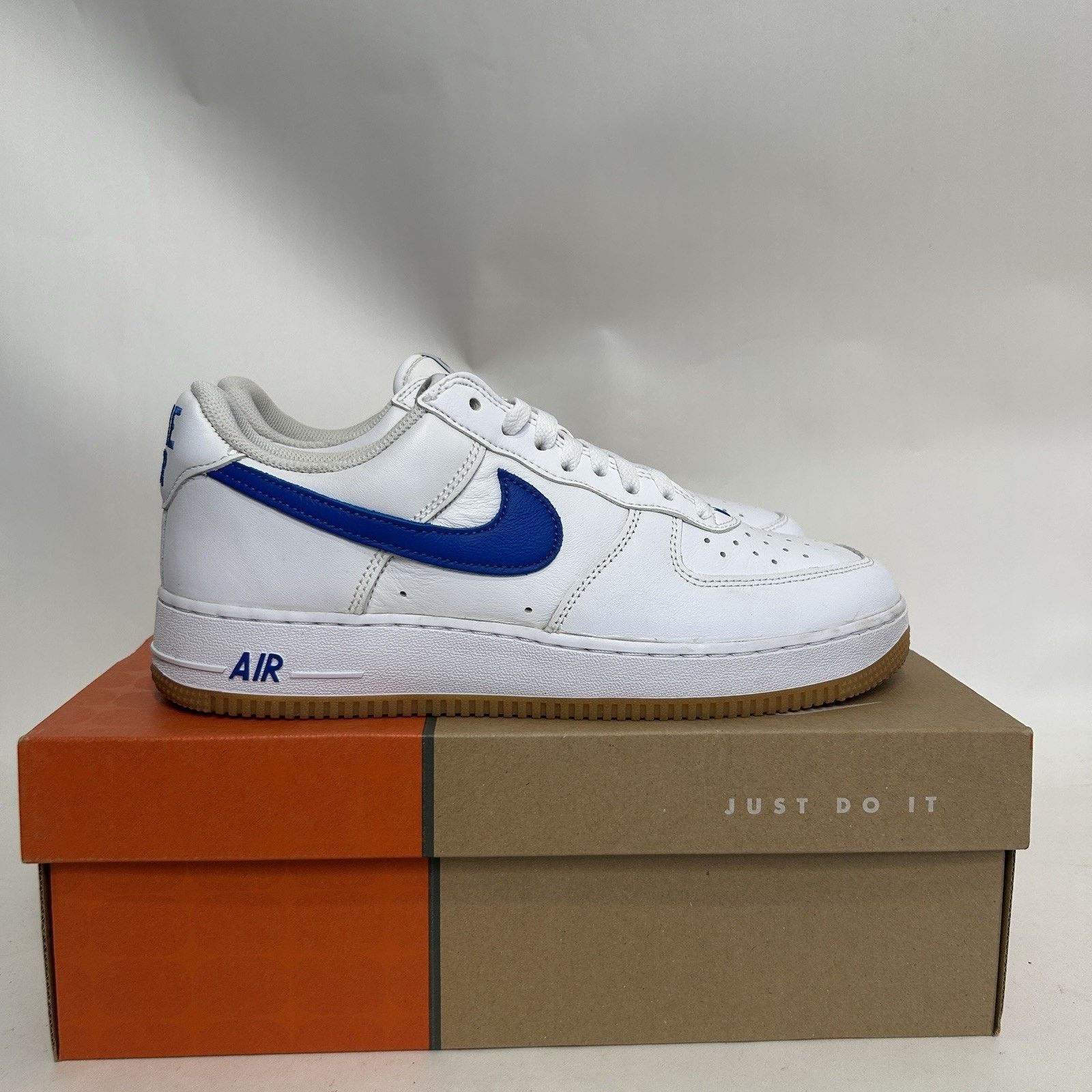 Nike Nike Air Force 1 Low Retro Color Of Month “White Royal Blue” Size US 9.5 / EU 42-43 - 4 Thumbnail
