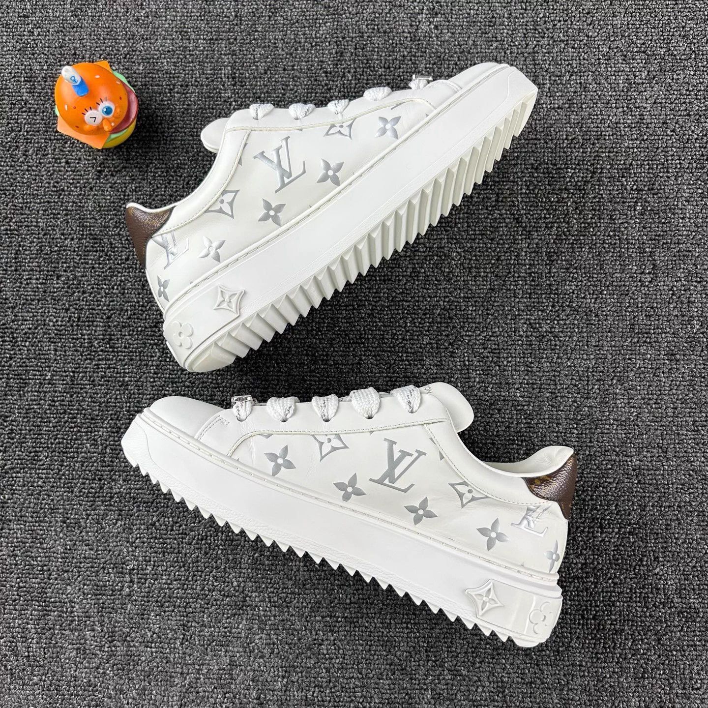 Louis Vuitton LV silver embossed Monogram sneakers 36.5 Size US 5.5 / IT 35.5 - 3 Thumbnail