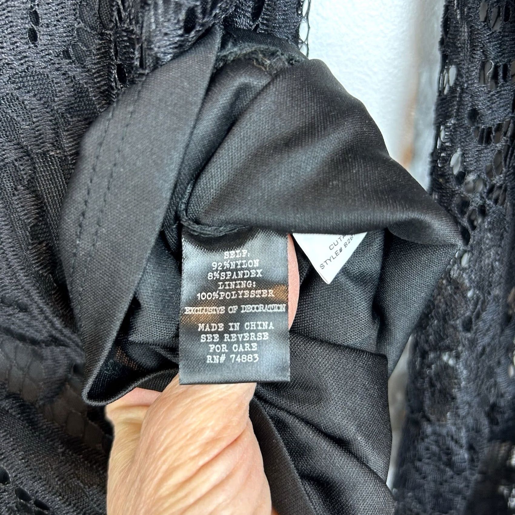 Vintage Adiva Black Lace Blouse Womens M Long Sleeve Flutter Sheer Boat Neck Size M / US 6-8 / IT 42-44 - 7 Thumbnail