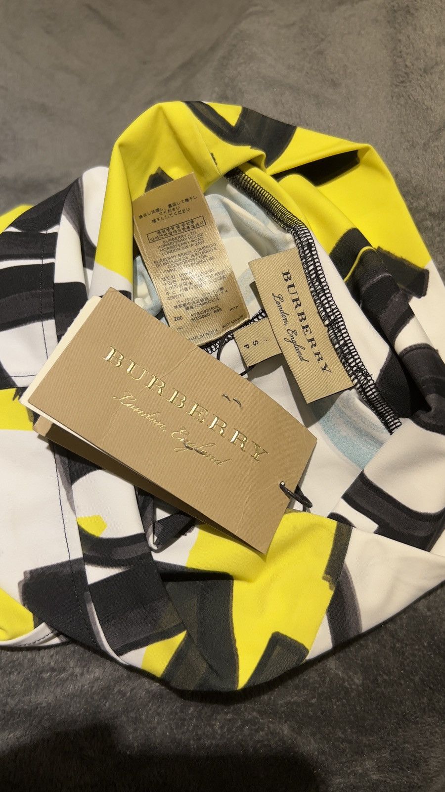 Burberry trendy leggings from burberry. Size 26" / US 2 / IT 38 - 3 Thumbnail