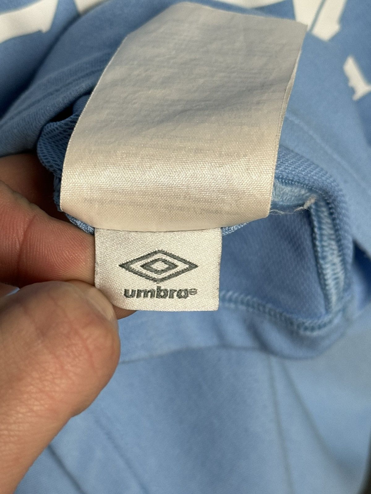 Umbro Manchester City 09/10 Home Football Soccer Jersey T-Shirt Size US M / EU 48-50 / 2 - 14 Thumbnail