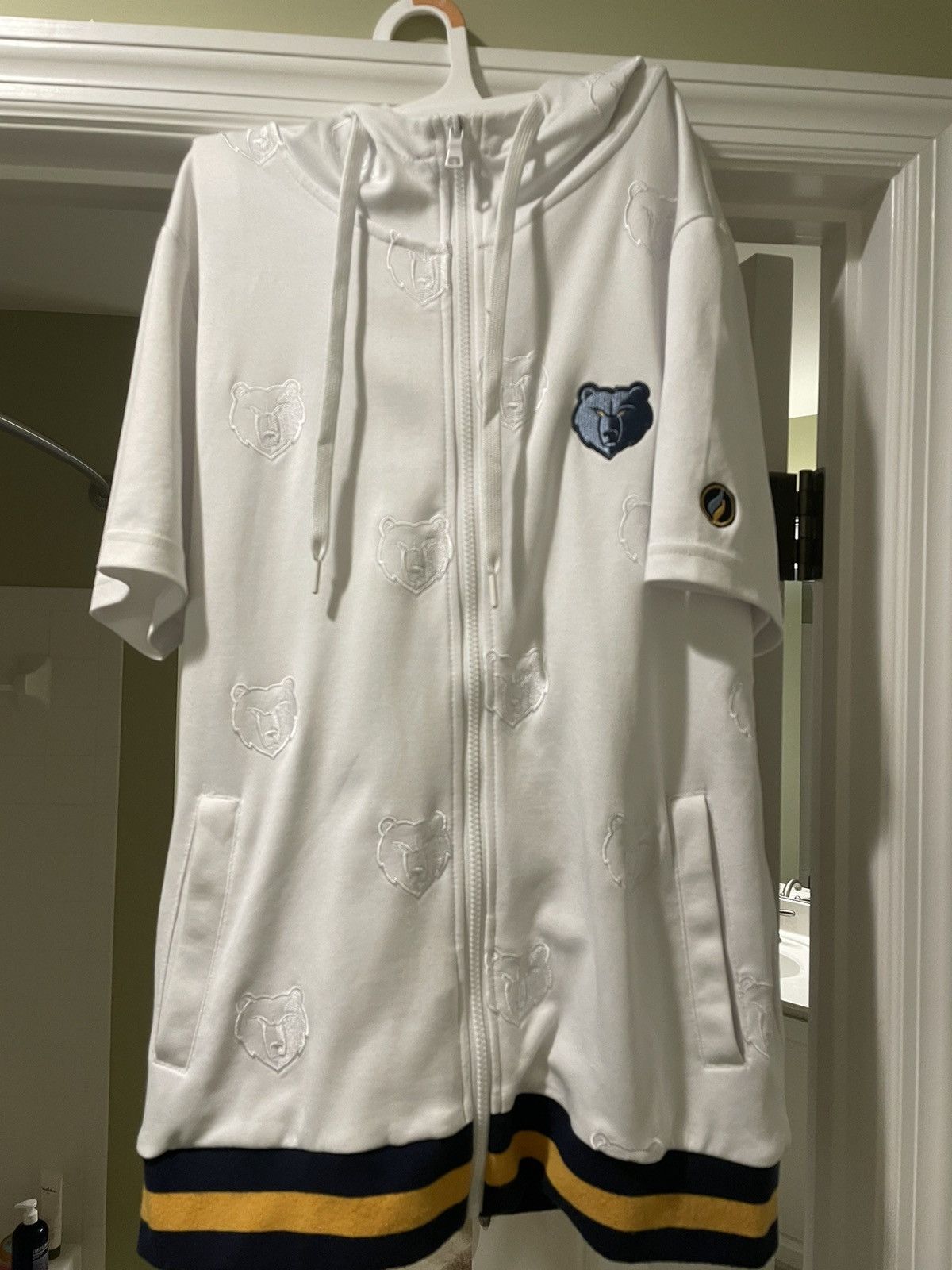 Other Memphis Grizzlies Stadium Exclusive Hoodie Size Small Size US S / EU 44-46 / 1 - 3 Thumbnail