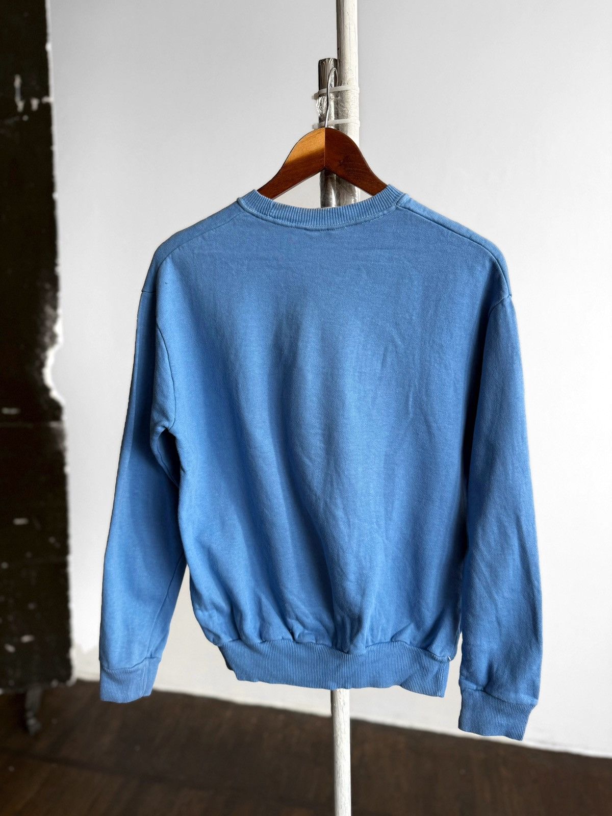 Lacoste Lacoste Vintage Womens Blue Sweatshirt Embossed Logo France Size M / US 6-8 / IT 42-44 - 2 Thumbnail