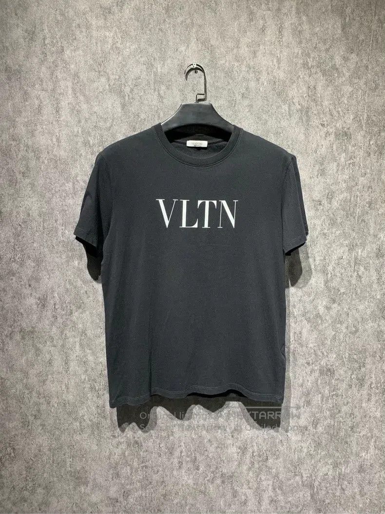Valentino Valentino Logo short sleeves Size M / US 6-8 / IT 42-44 - 1 Thumbnail
