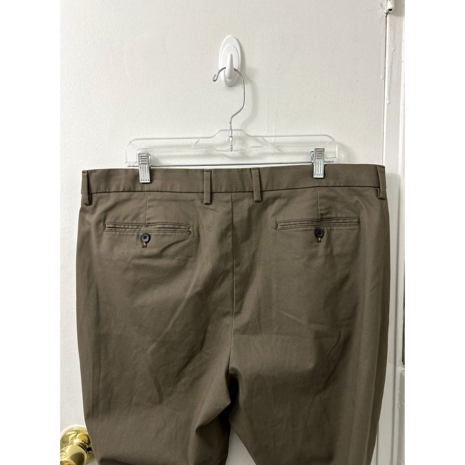 Old Navy Old Navy Pants Mens 40x32 Brown Ultimate Straight Built In Flex Chino Trousers Size US 40 / EU 56 - 7 Thumbnail