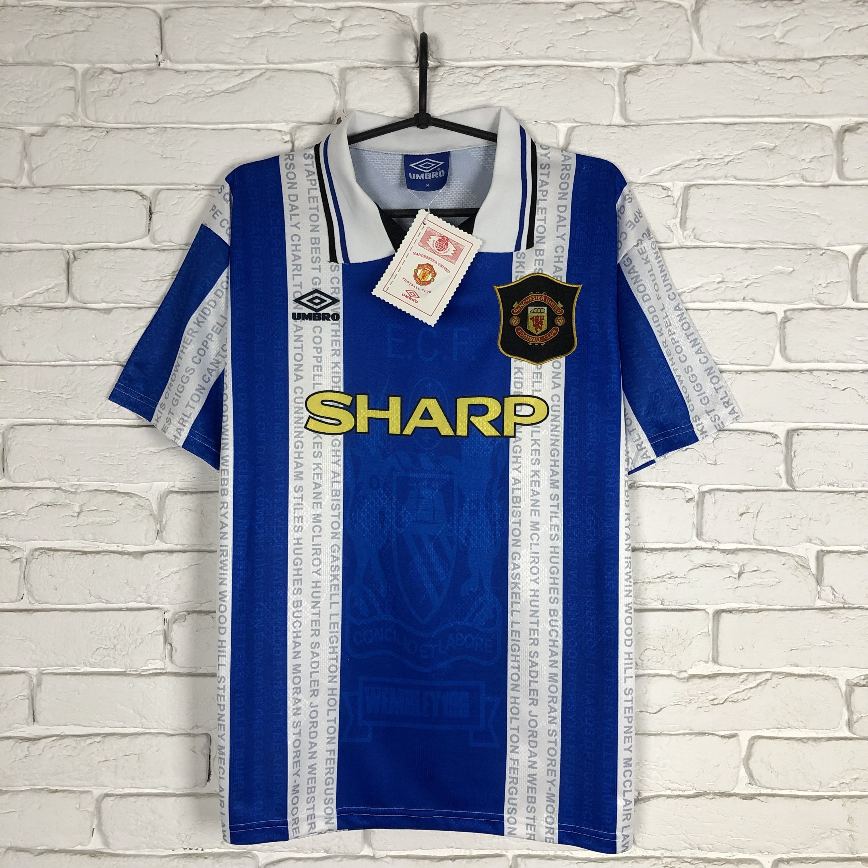 Umbro Retro copy Manchester United 1994 1996 third soccer jersey Size US M / EU 48-50 / 2 - 1 Thumbnail