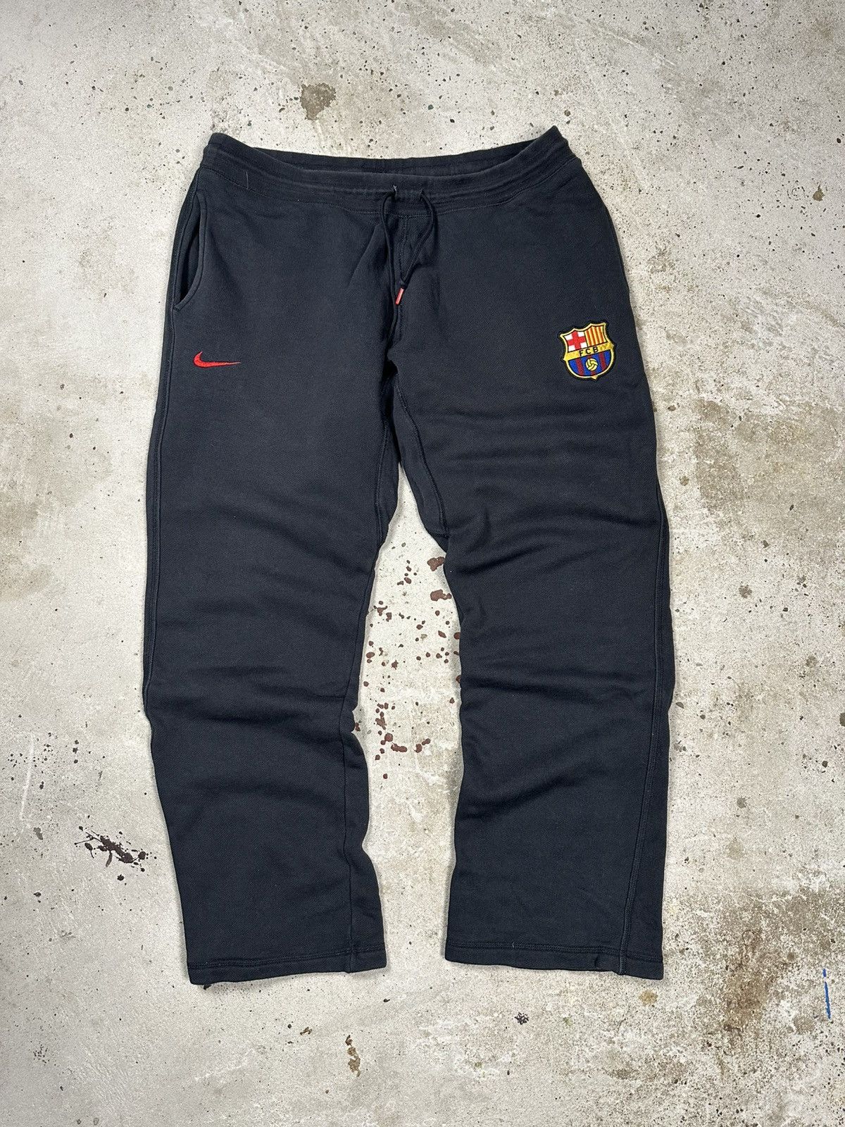 Nike × Vintage Vintage Y2K Nike x FC Barcelona Baggy Sweat Pants Swoosh Size US 36 / EU 52 - 1 Thumbnail