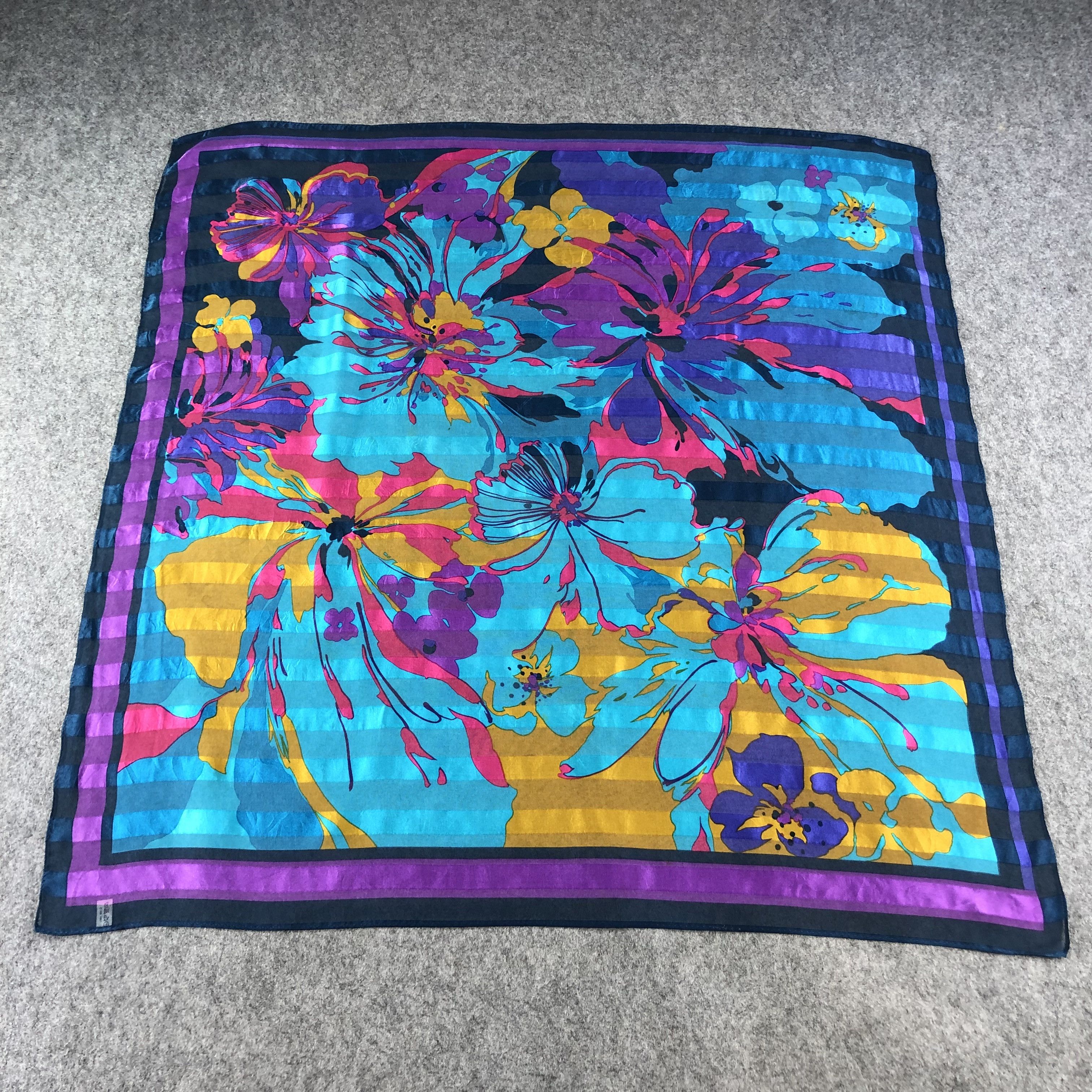 Vintage Floral Slit Thread Silk Scarf M914 Size ONE SIZE - 1 Thumbnail