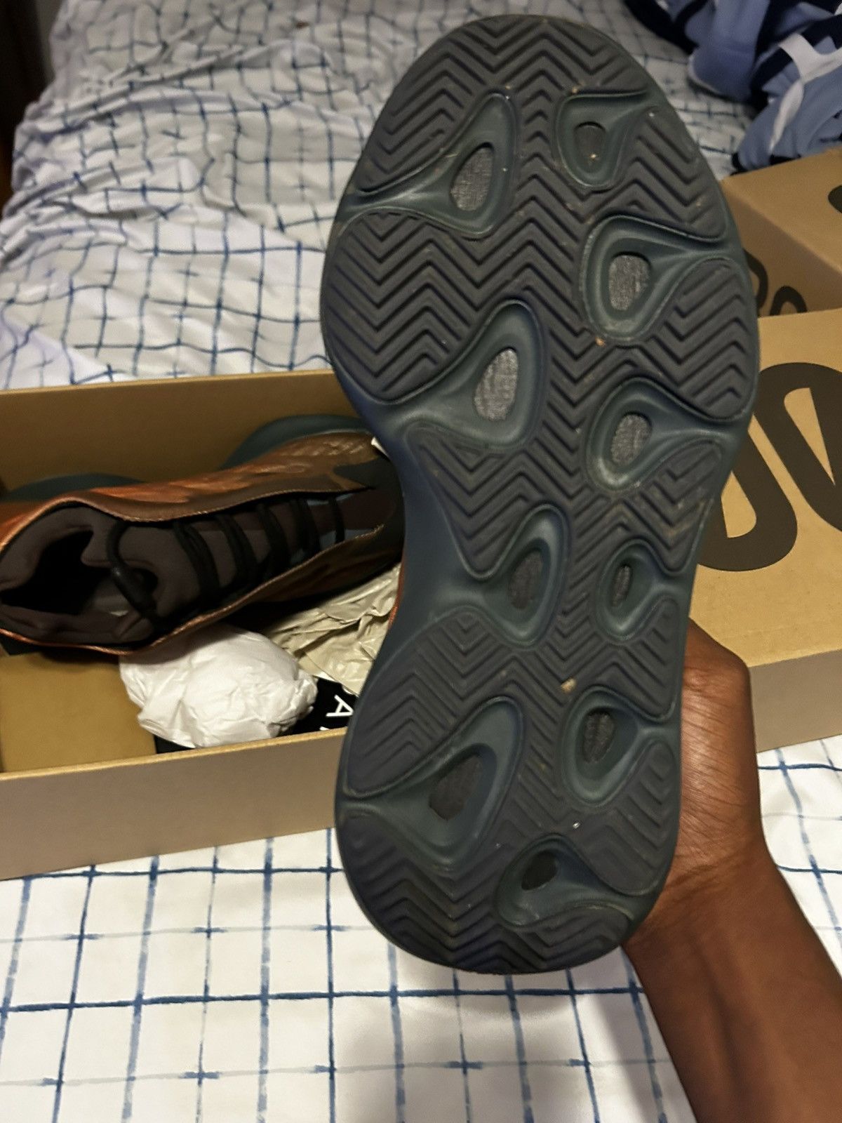 Yeezy Yeezy 700 V3 "Arizona" trainers Size US 8 / EU 41 - 5 Thumbnail