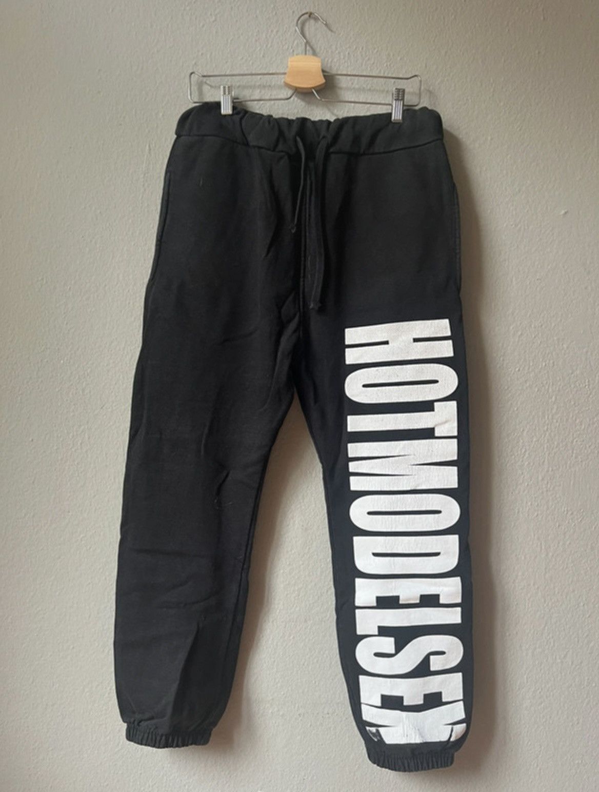 Hot Model Sex SOLD! Hot Model Sex Sample Jogger Size US 32 / EU 48 - 1 Thumbnail