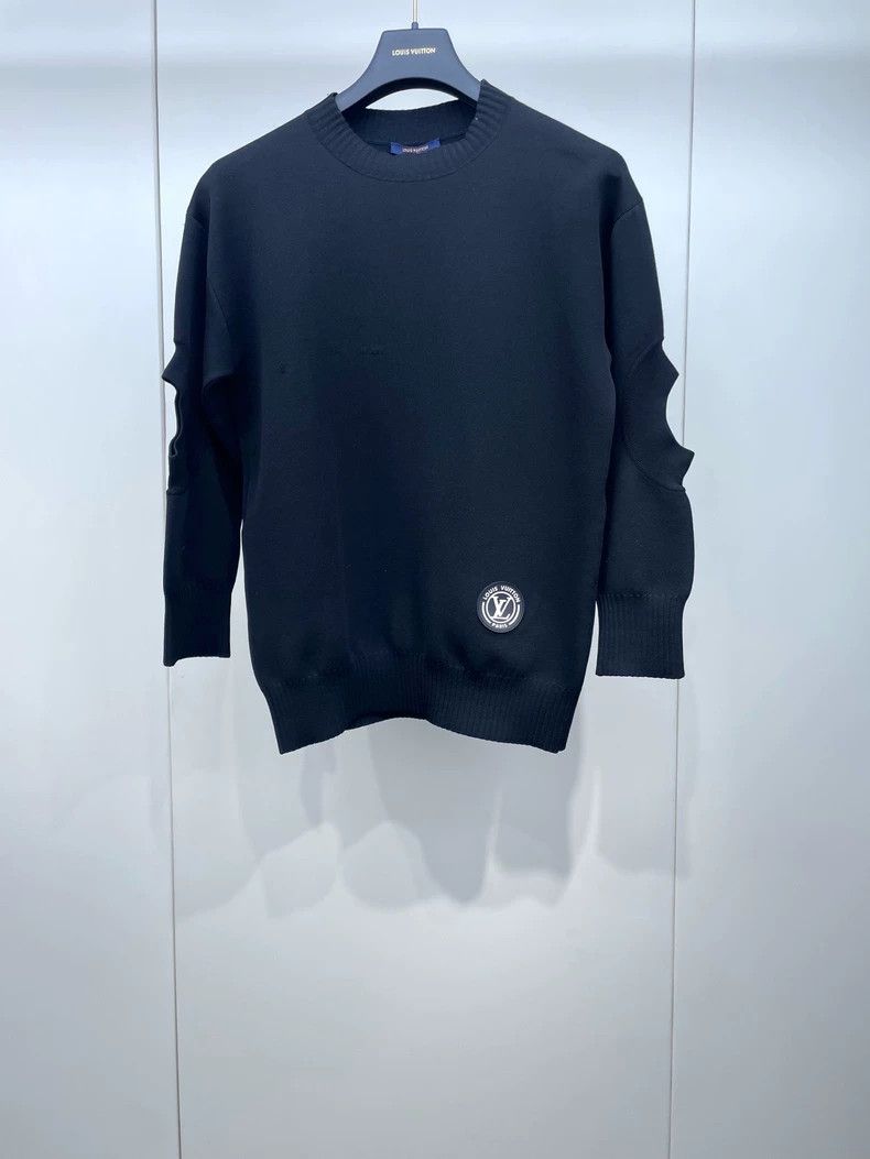 Louis Vuitton Louis Vuitton Black logo Jersey sweater 2504-Nextarrow Size US S / EU 44-46 / 1 - 1 Thumbnail