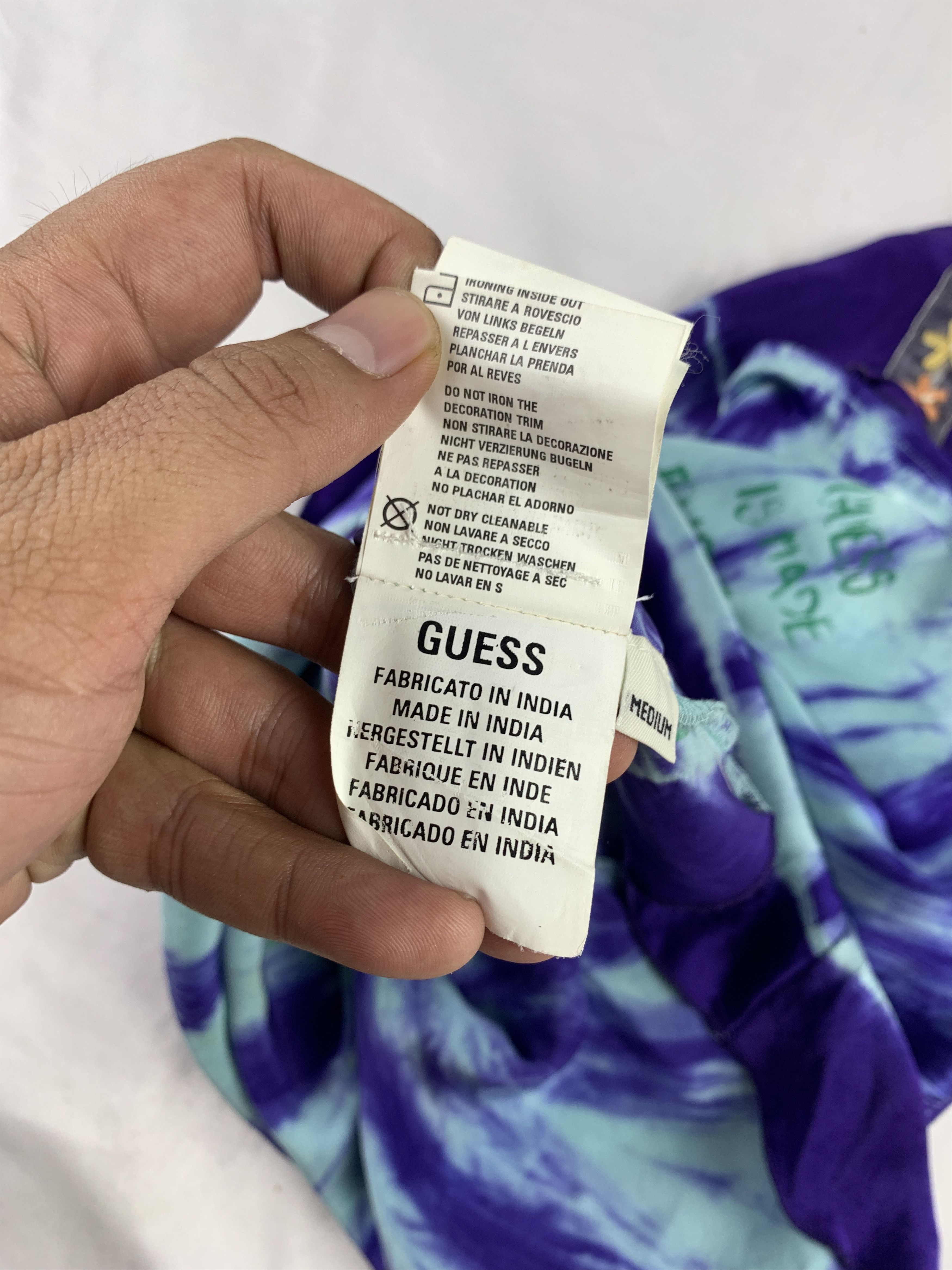 Guess 2000s Guess LA Tie Dye Quotes Cami Top (M) Size M / US 6-8 / IT 42-44 - 10 Thumbnail