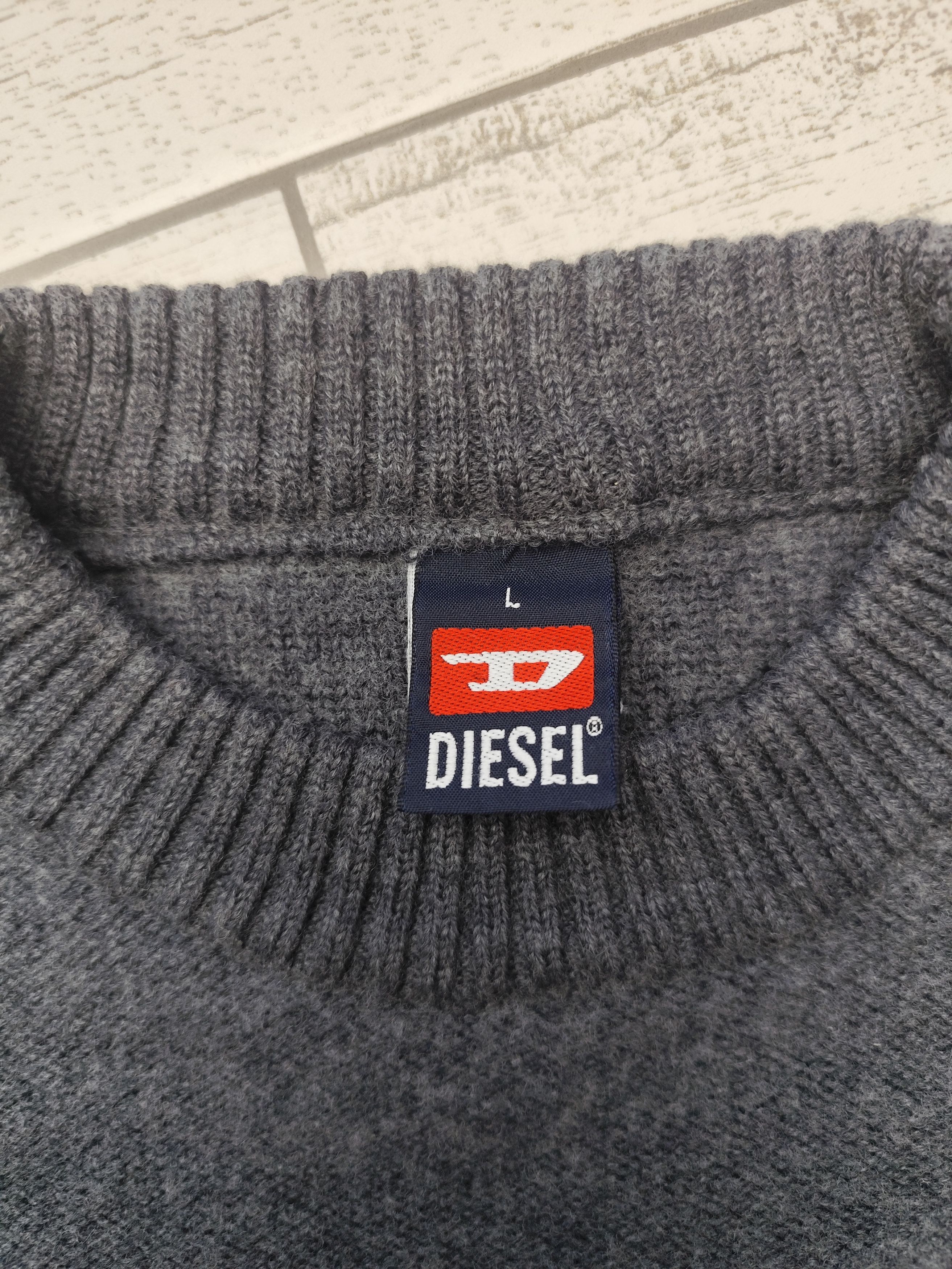 Diesel Vintage Diesel Knit Sweater Big Logo Y2K 90s Wool Size US L / EU 52-54 / 3 - 2 Thumbnail
