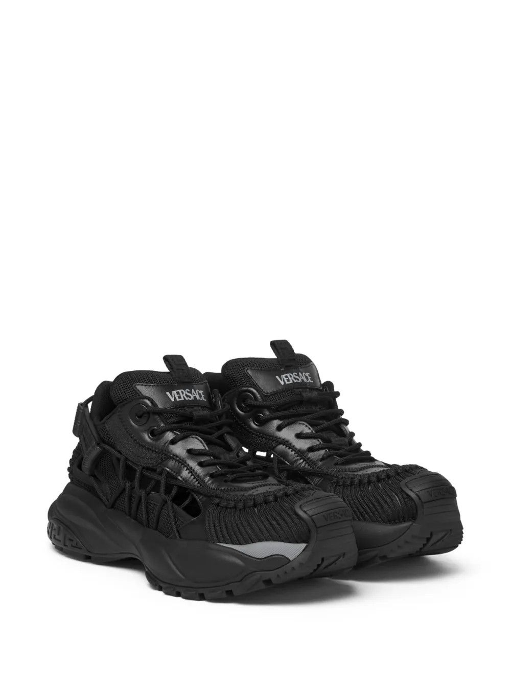 o1y0226 Low-Top Sneakers in Black