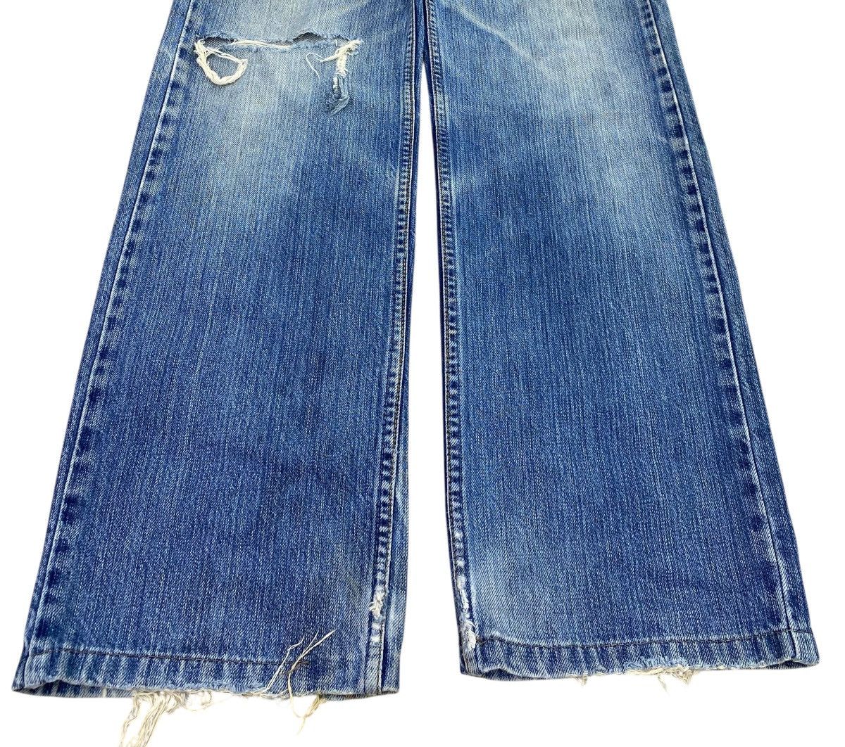 Levi's Levi’s Light Wash Ripped Style Straight Leg Jeans Size US 29 - 5 Thumbnail