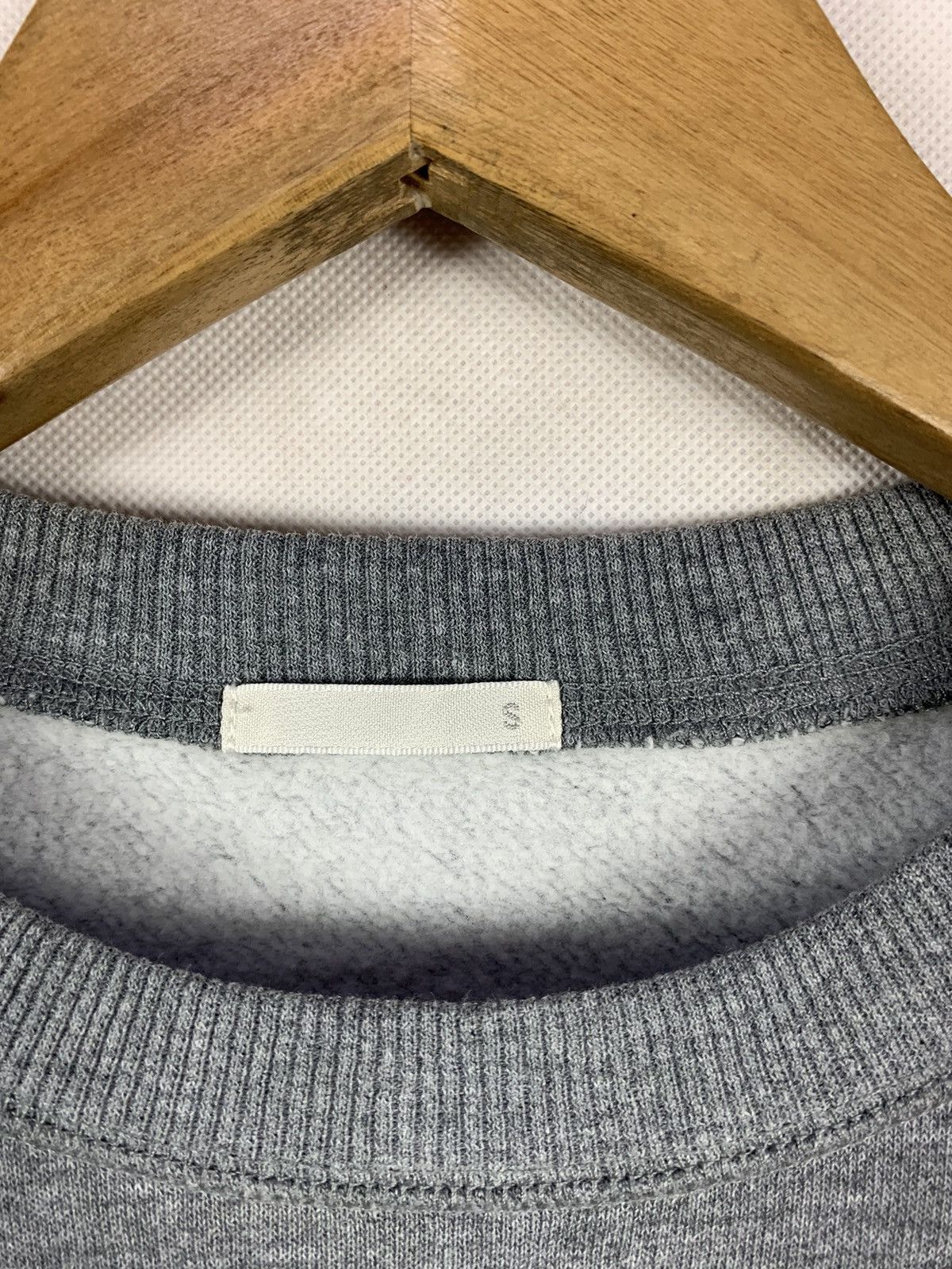 GU Steals! GU Uniqlo Equestrian Centre Sweatshirt Size US S / EU 44-46 / 1 - 5 Thumbnail