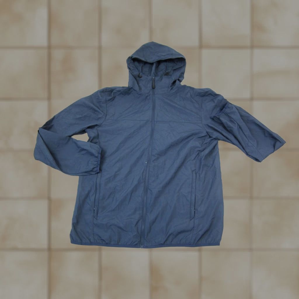 Uniqlo Uniqlo Jacket Mens Medium Blue Windbreaker Ripstop Hooded Full Zip Outdoors Size US M / EU 48-50 / 2 - 1 Thumbnail