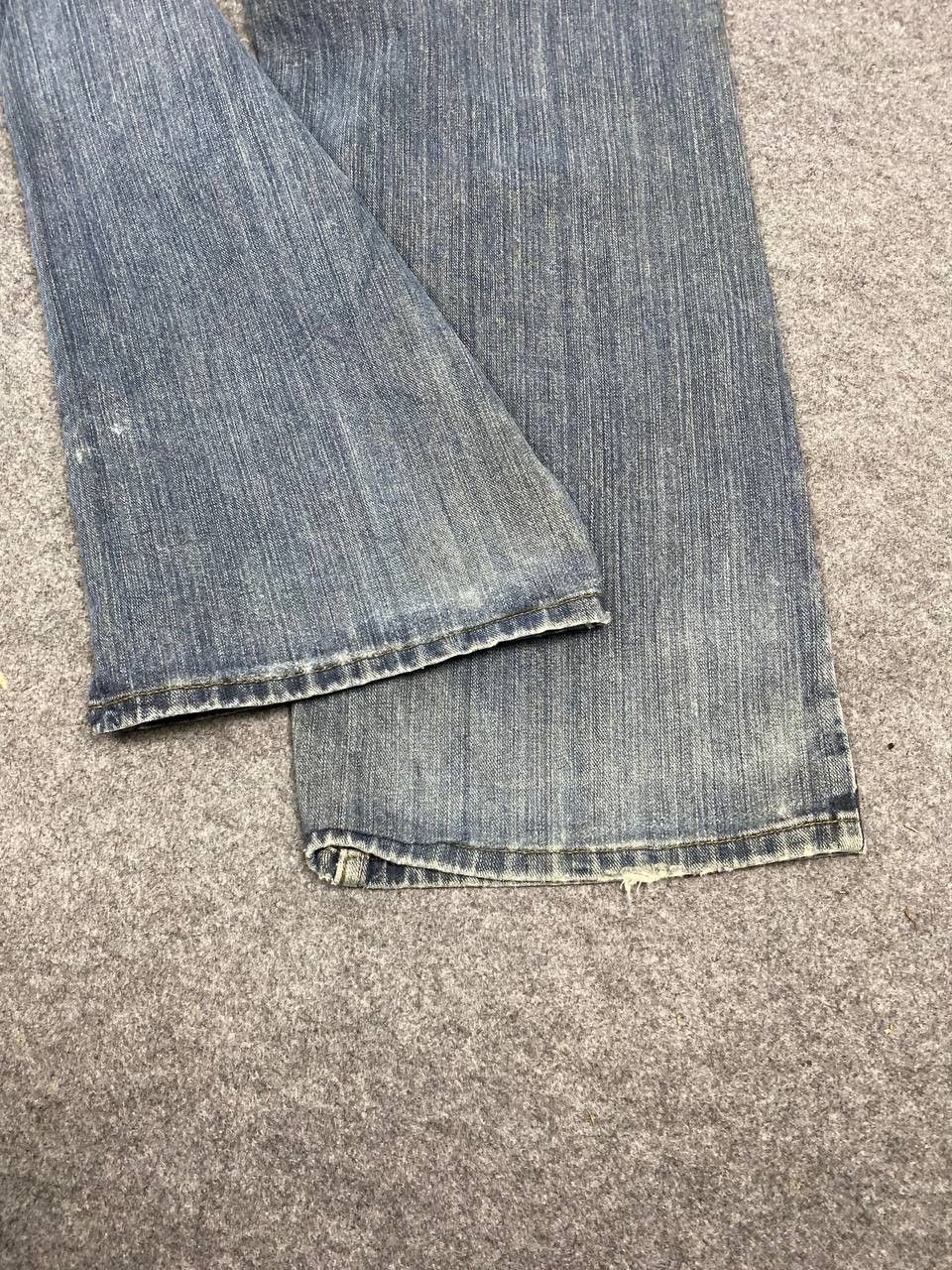 Lee lee relaxed straight leg distressed denim nice design Size US 43 - 7 Thumbnail