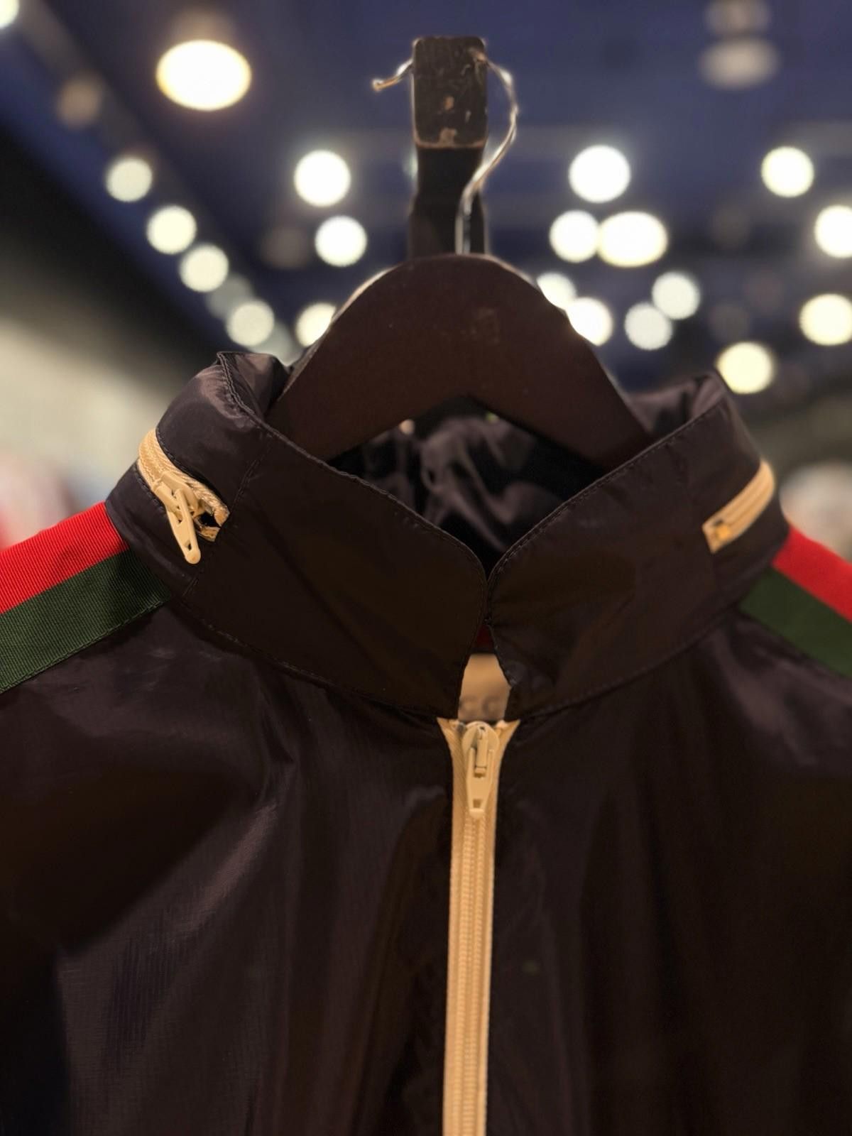 Gucci Gucci Navy Interlocking G Windbreaker Jacket Size (46) Size US L / EU 52-54 / 3 - 11 Thumbnail