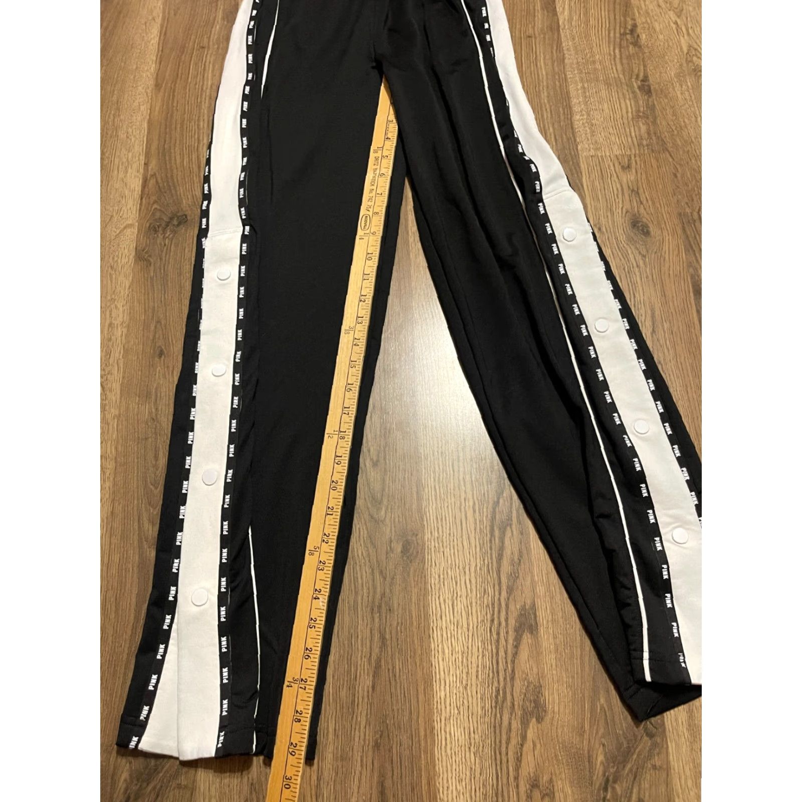 Victoria's Secret Victoria's Secret Pants Women's Size XS Black White Solid Sweatpants Pull On Size 26" / US 2 / IT 38 - 7 Thumbnail