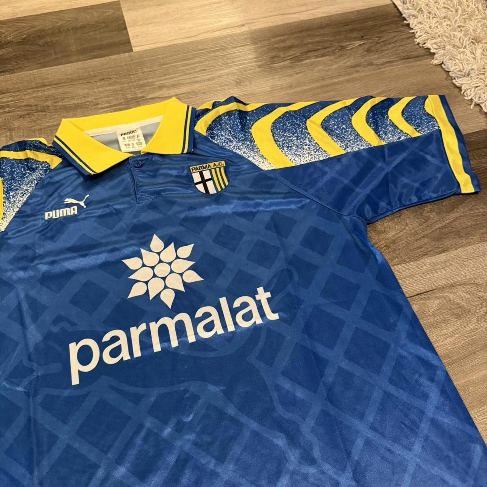 Puma Vintage puma Parma AC Italy parmalat soccer jersey 90s XXL Size US XXL / EU 58 / 5 - 1 Thumbnail