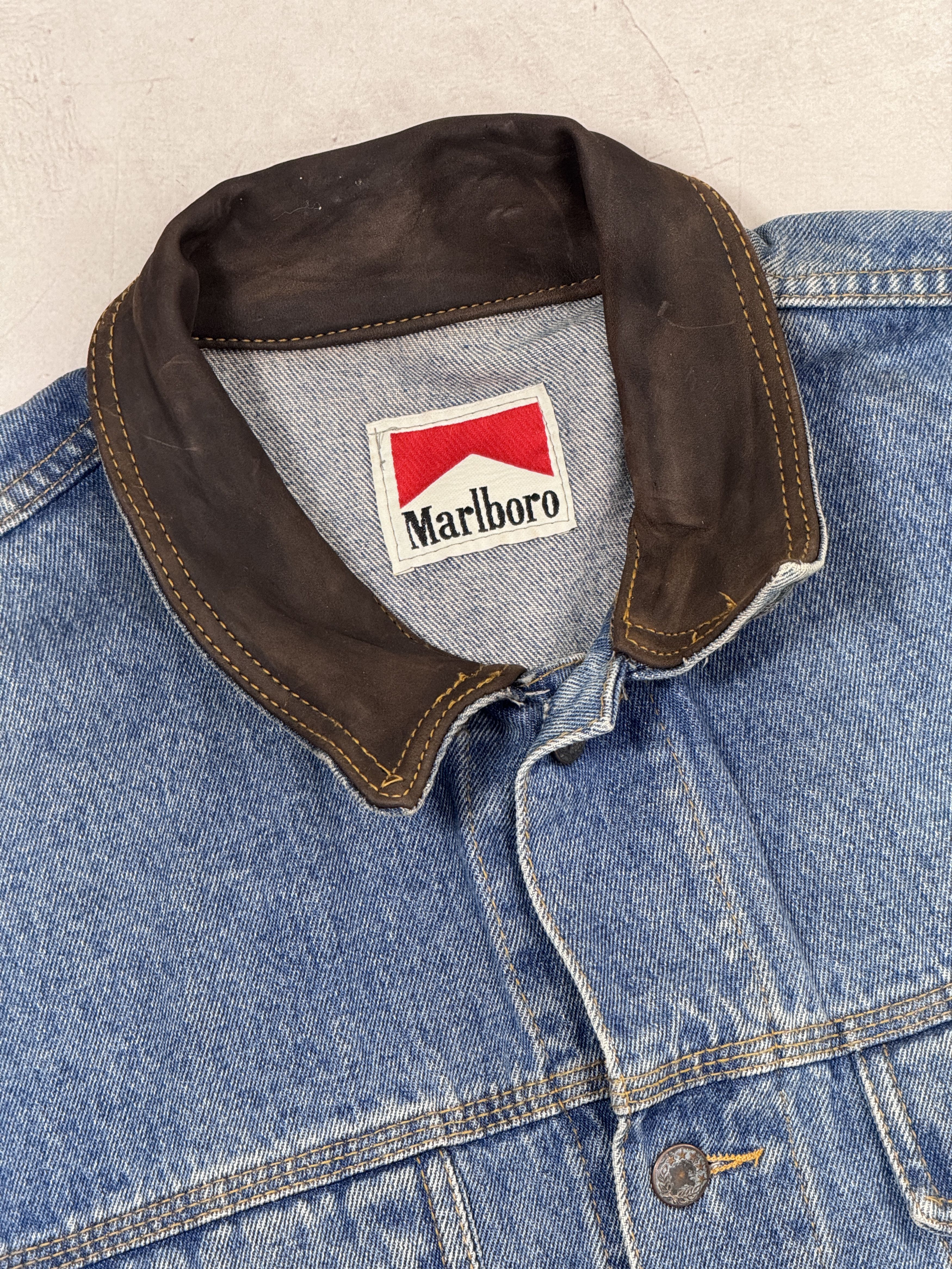 Marlboro × Vintage Vintage Marlboro Denim Jacket & Leather Collar Size US XL / EU 56 / 4 - 6 Thumbnail