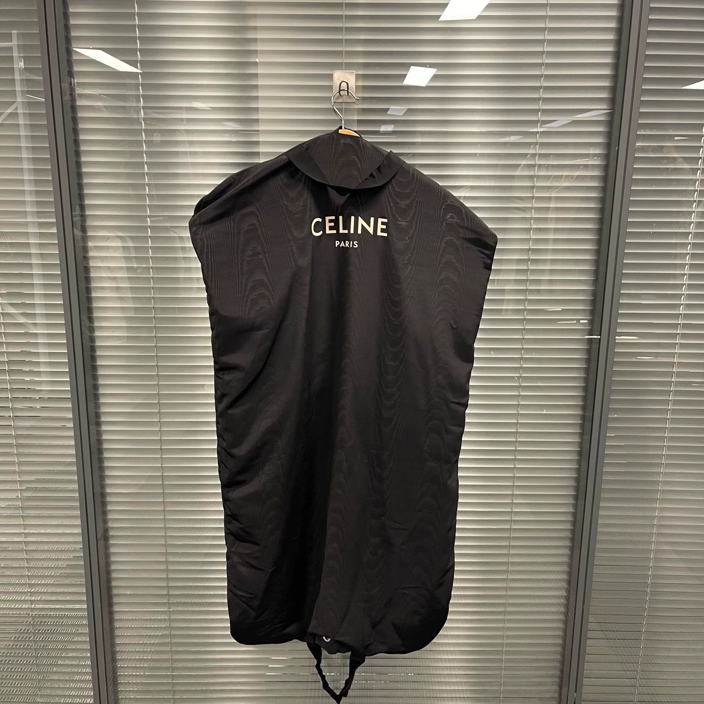 Celine Celine gold button tweed jacket 36 new w/ dust bag Size XS / US 0-2 / IT 36-38 - 3 Thumbnail