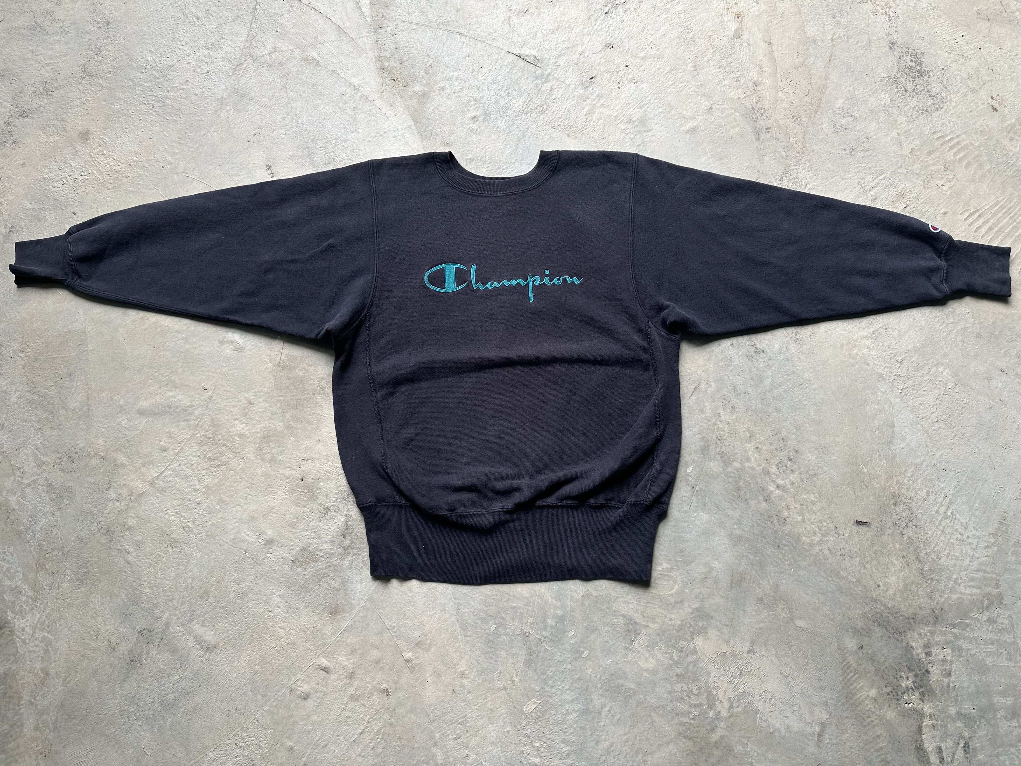 Champion Vtg 90s Champion Reverse Weave Spellout Crewneck Sweatshirt Size US M / EU 48-50 / 2 - 3 Thumbnail