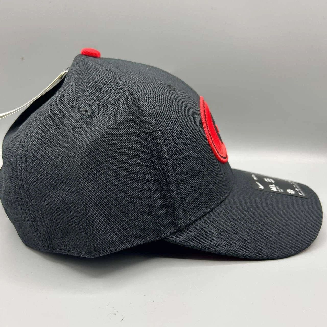 Nike Georgia Bulldogs x Nike Club Hat Men M-L Dri-Fit Strap Back Size ONE SIZE - 5 Thumbnail