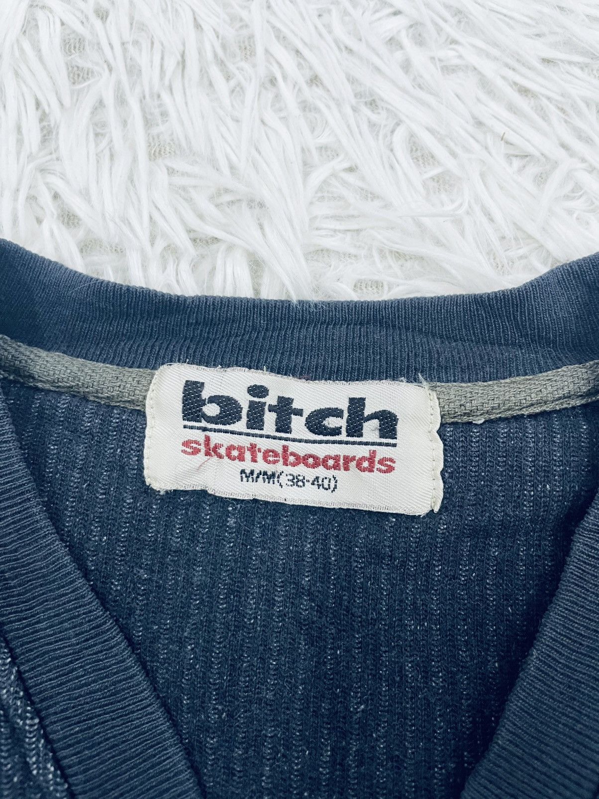 Vintage Vintage Bitch Skateboards Sweatshirt Size US M / EU 48-50 / 2 - 8 Thumbnail