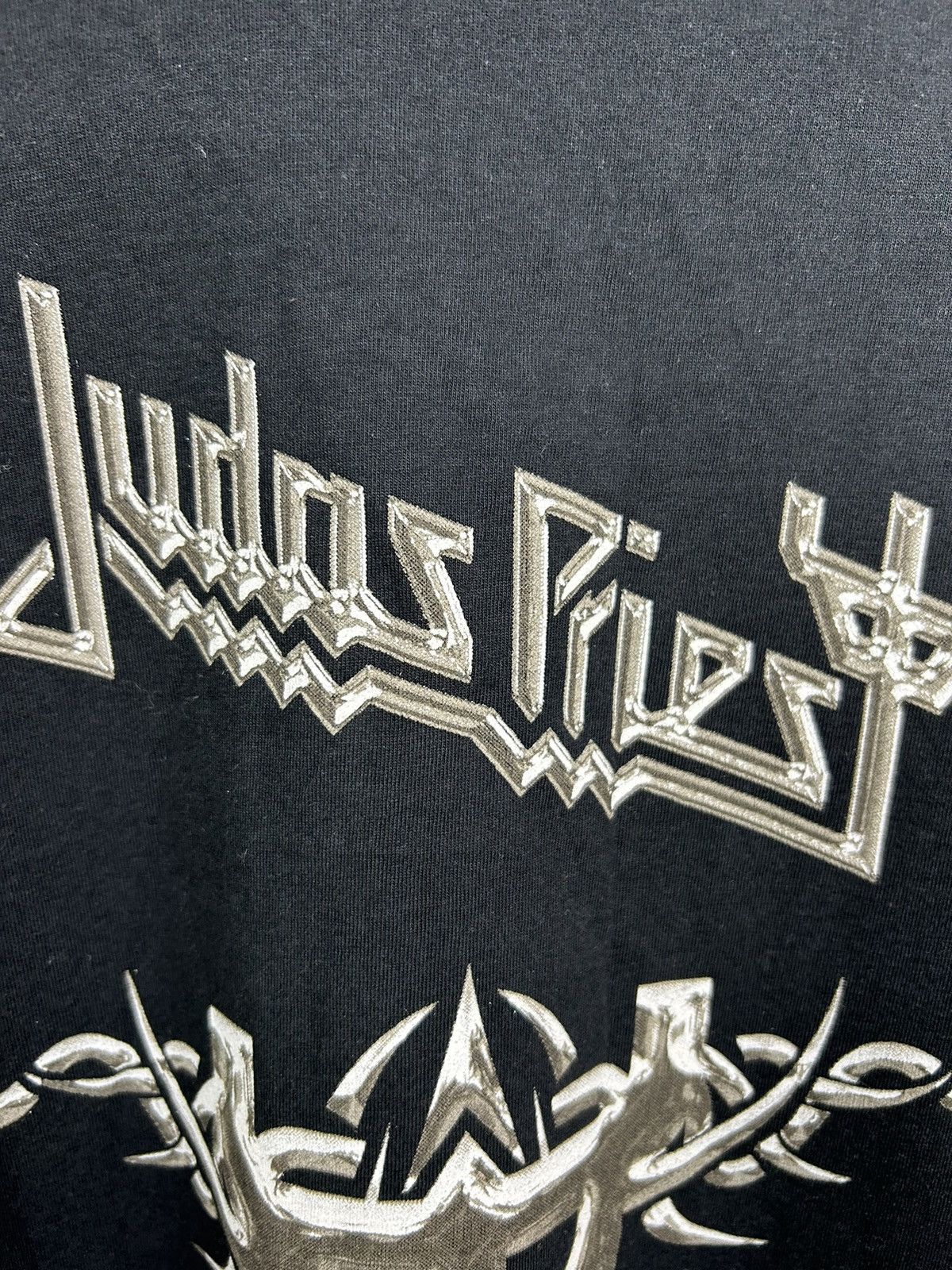 Band Tees × Vintage Vintage 2005 Judas Priest All Over Print Tee Size US XL / EU 56 / 4 - 10 Thumbnail