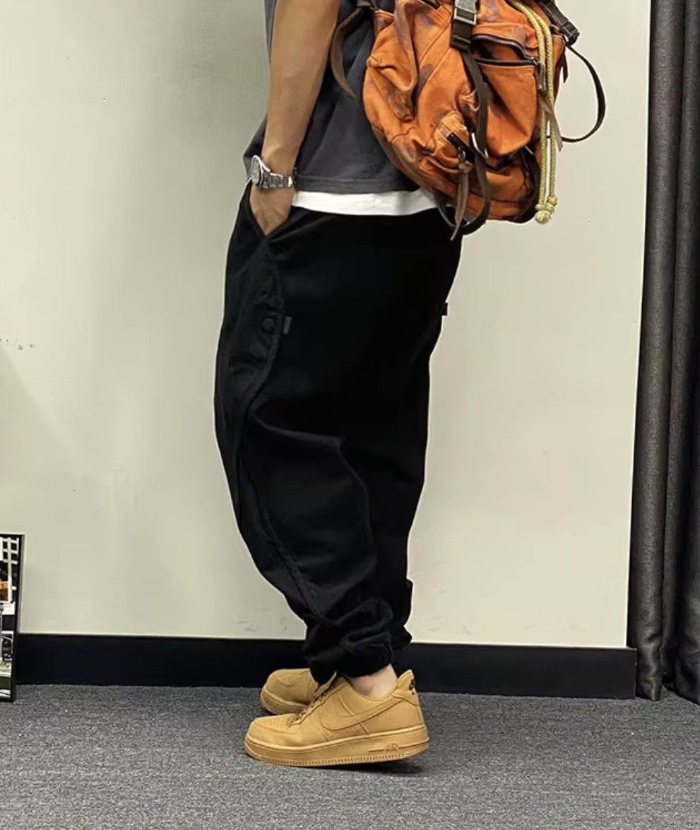 Japanese Brand Japanese Streetwear Oversize Cargo Pants Size US 34 / EU 50 - 1 Thumbnail