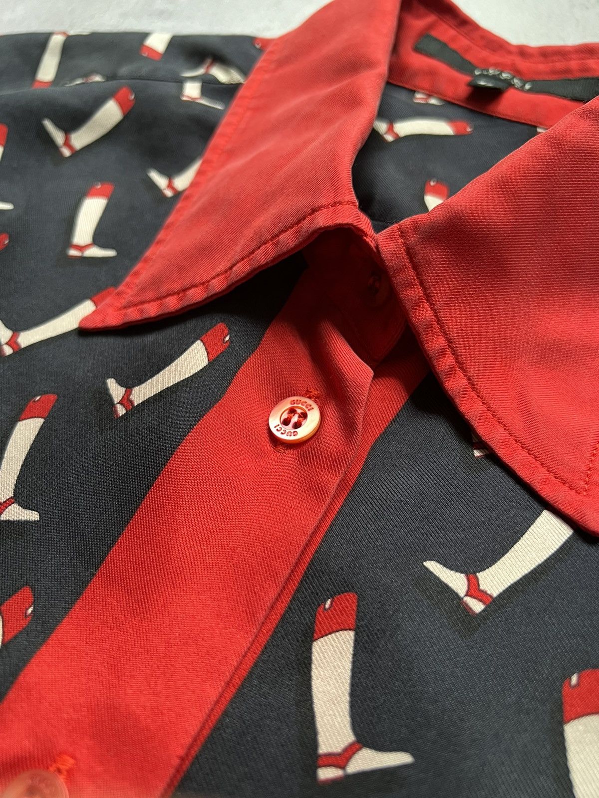 Gucci Gucci Vintage Navy Silk Riding Boot Print Shirt Size 42 Size M / US 6-8 / IT 42-44 - 7 Thumbnail