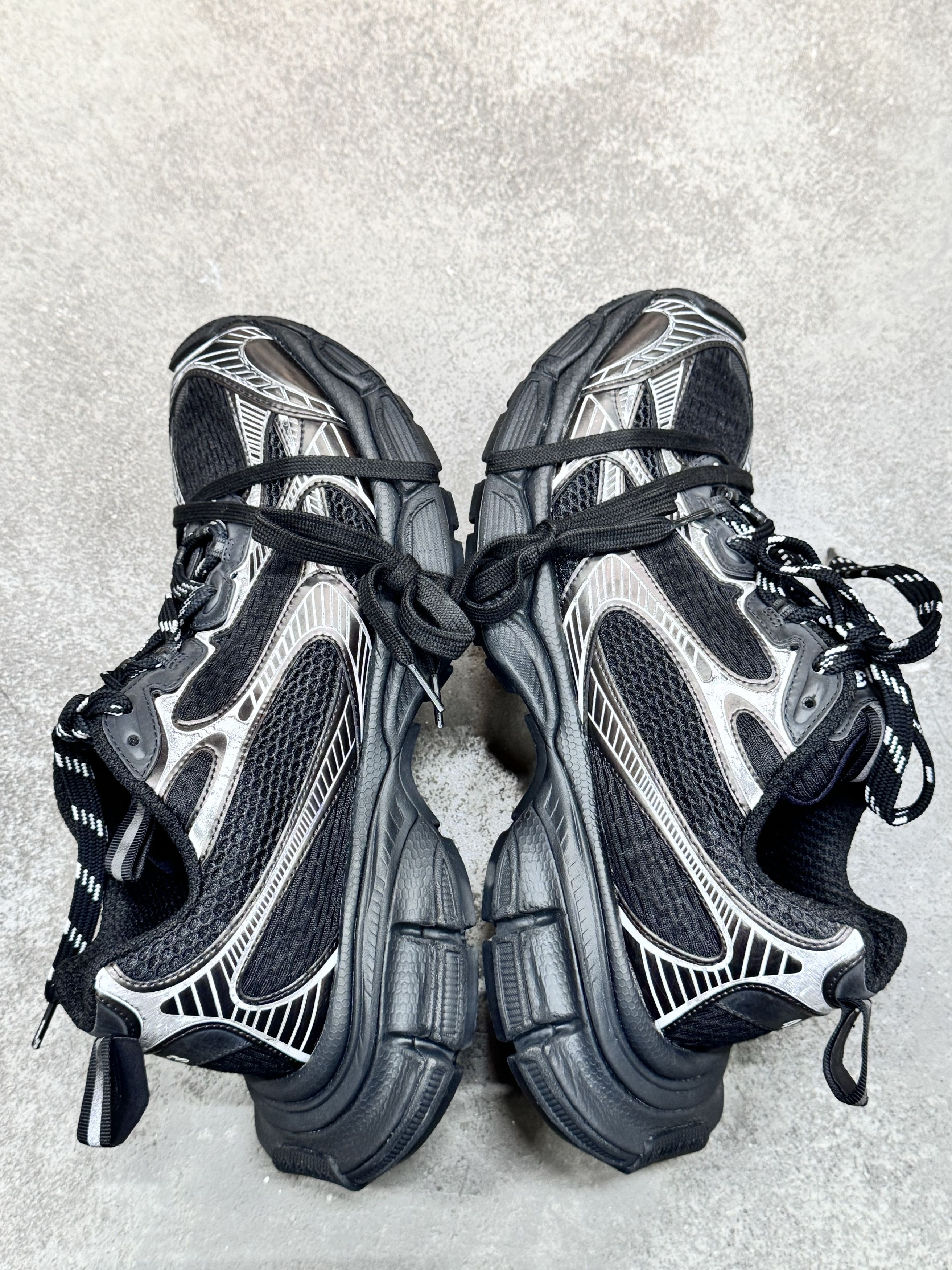 Balenciaga Balenciaga 3XL Size US 9 / EU 42 - 1 Thumbnail