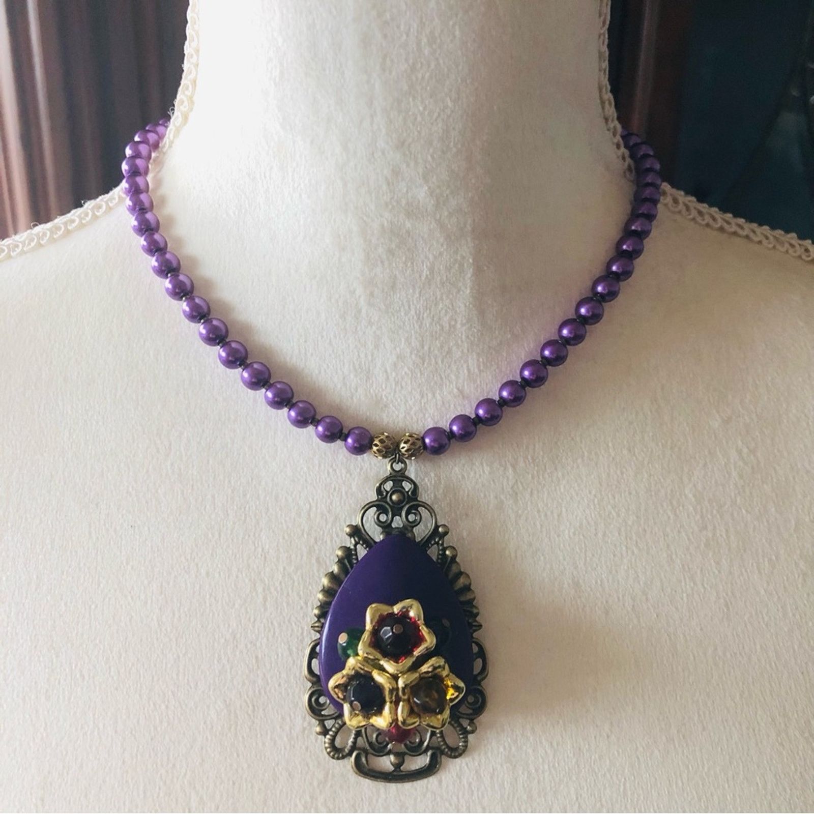 Handmade Handcrafted repurpose filigree bead cluster Pearl necklace Size ONE SIZE - 2 Thumbnail