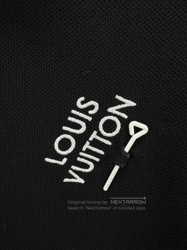 Louis Vuitton Louis Vuitton Black pin POLO shirt Size US L / EU 52-54 / 3 - 3 Thumbnail