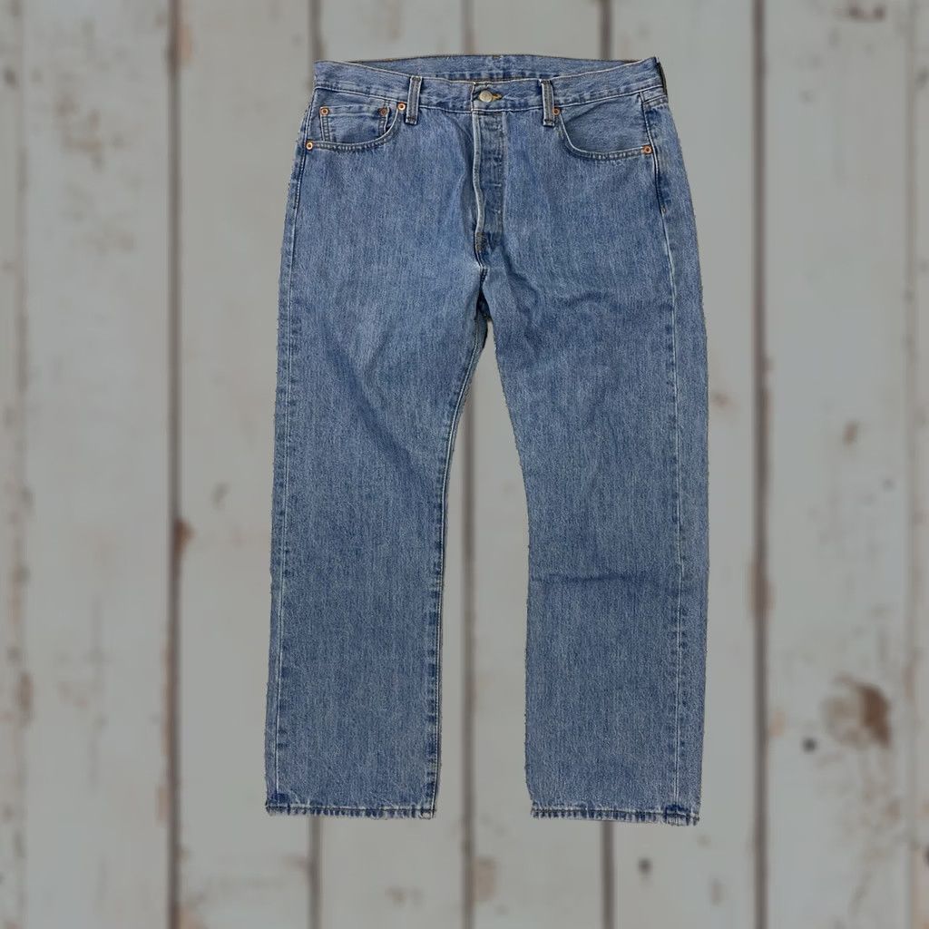 Levi's Levi's 501 Jeans Blue Straight Leg 36x29 Button Classic Logo 90s Cowboys USA Men’s Regular Denim Jeans Vintage? Size US 36 / EU 52 - 1 Thumbnail