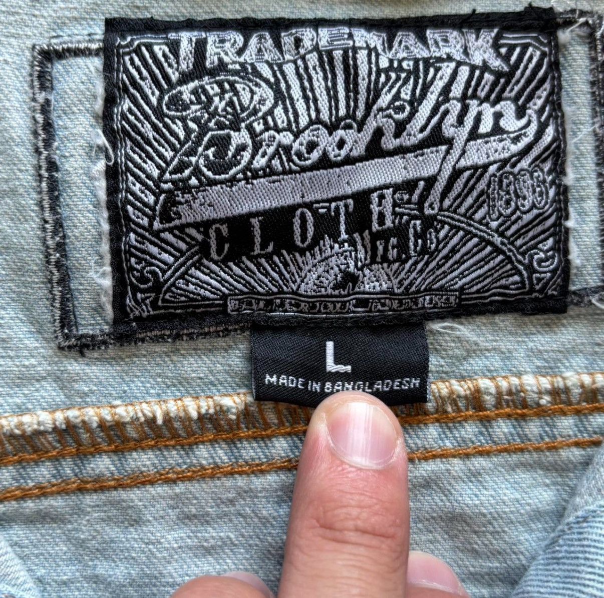 Brooklyn Cloth × Vintage Splattered paint floral pattern denim jacket Size US L / EU 52-54 / 3 - 4 Thumbnail